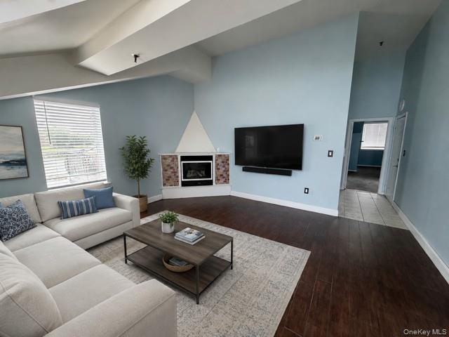 1432 Outlook Avenue, Unit 3 photo 7