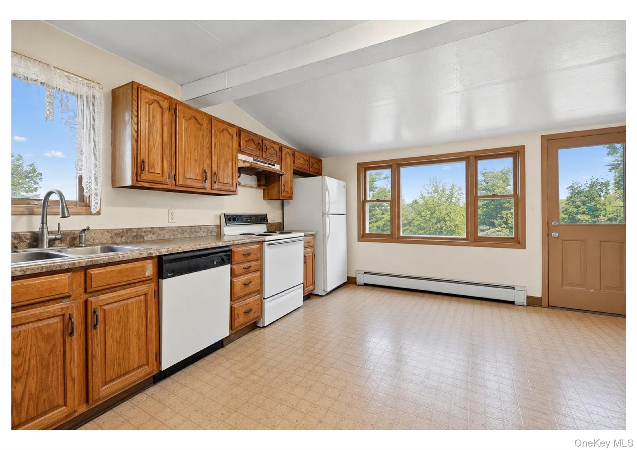 933 South Street – For Sale photo 10
