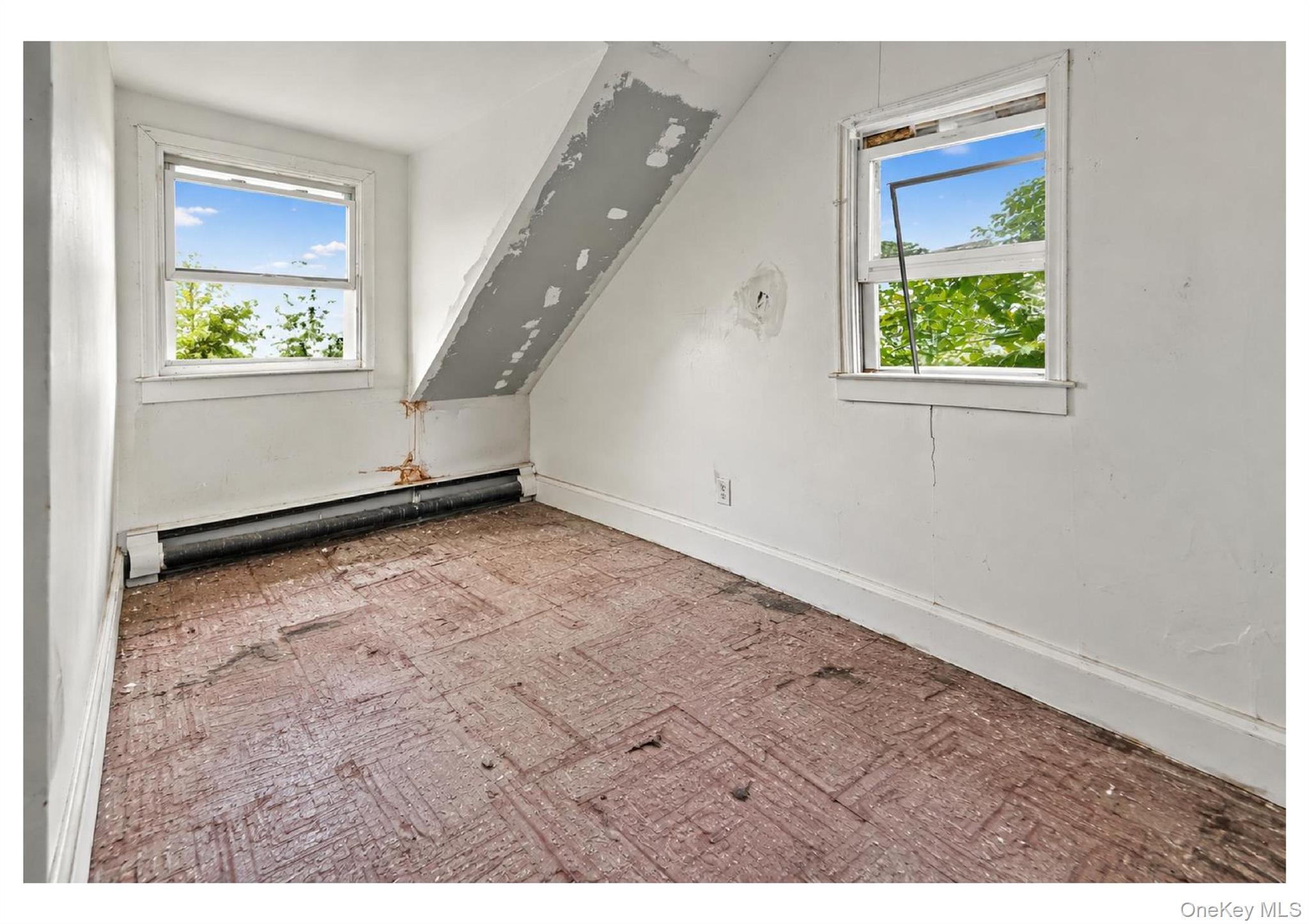 933 South Street – For Sale photo 13
