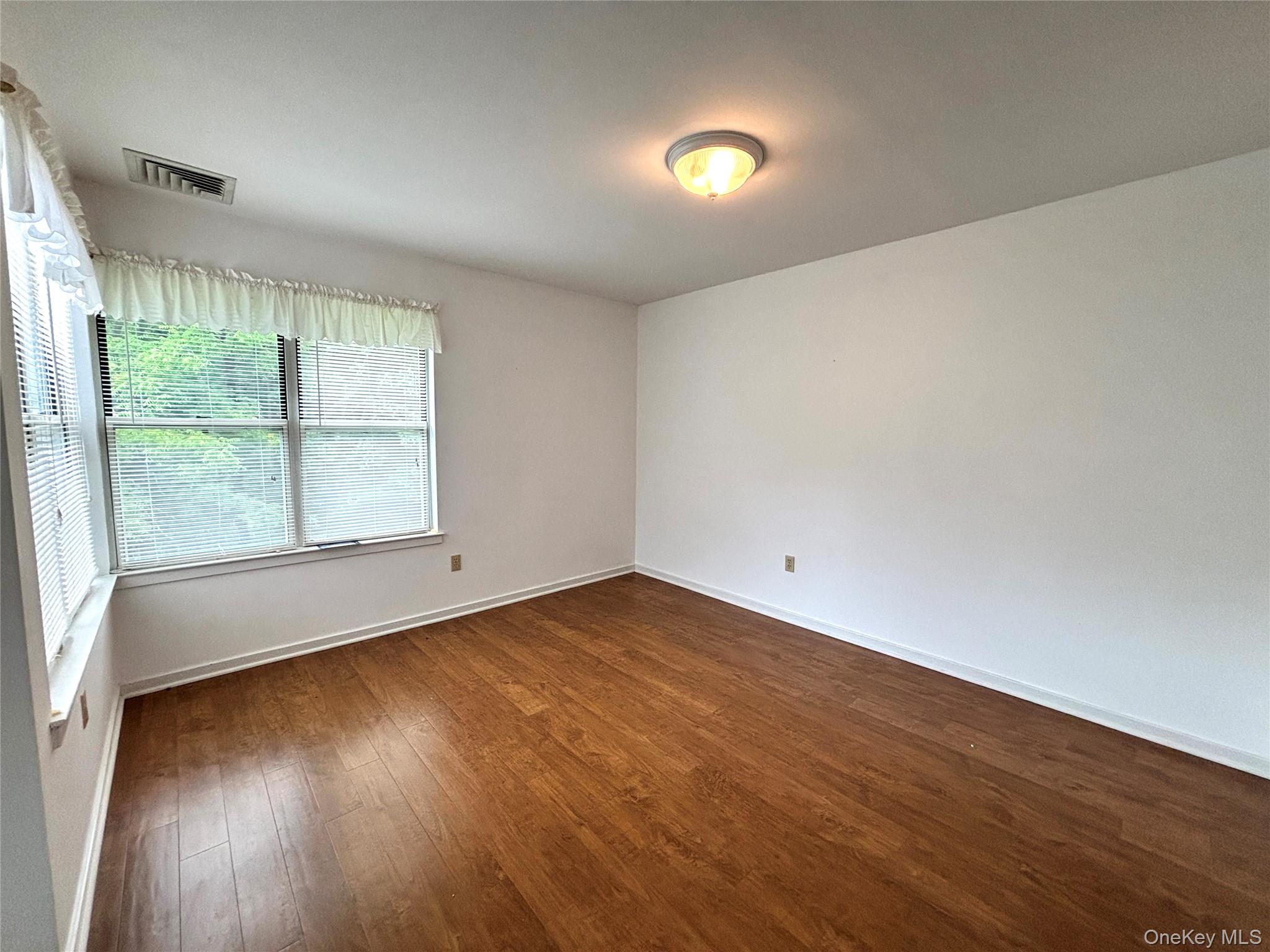 504 Continental Drive – For Rent photo 8