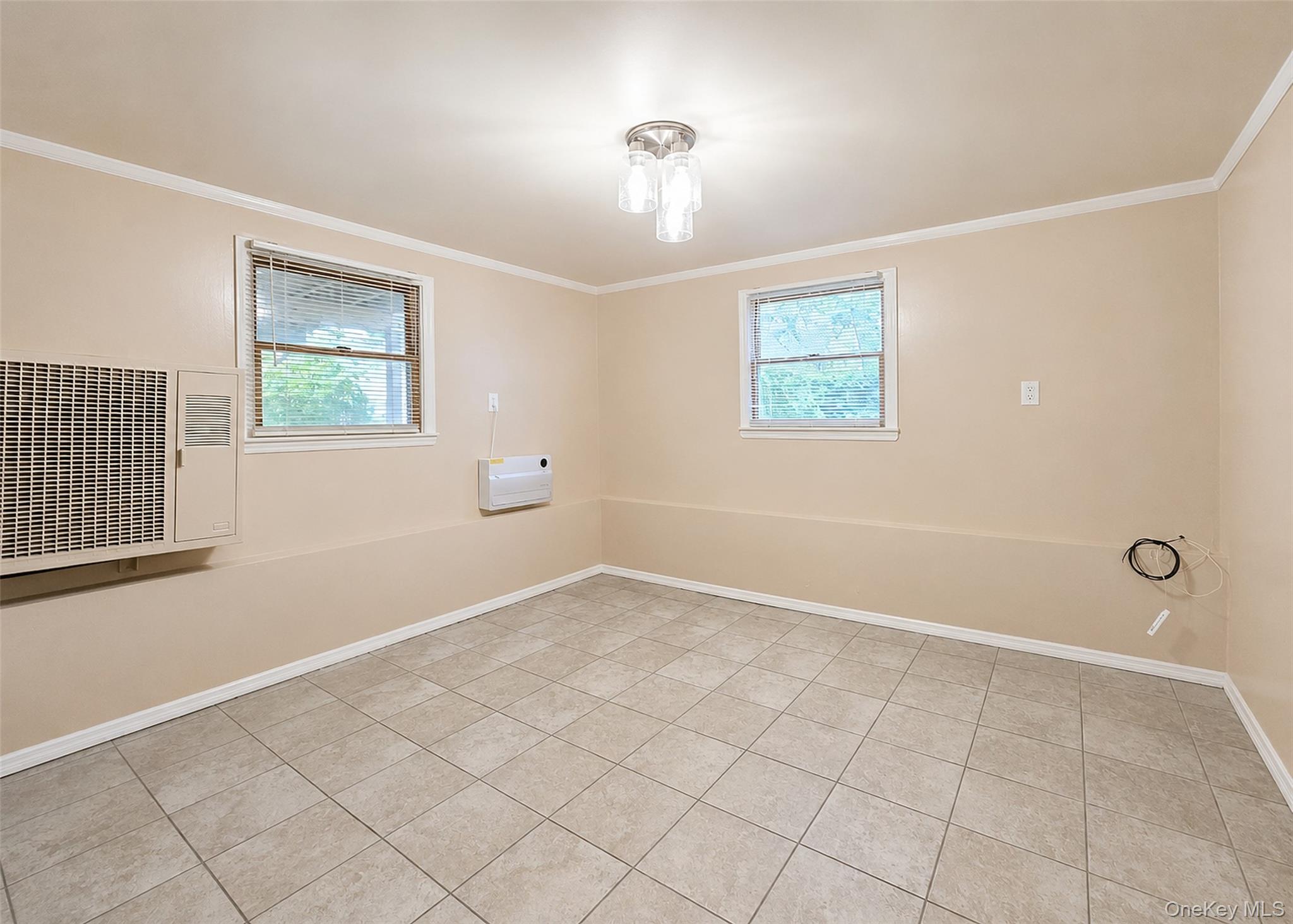 11 Farragut Avenue – For Sale photo 17
