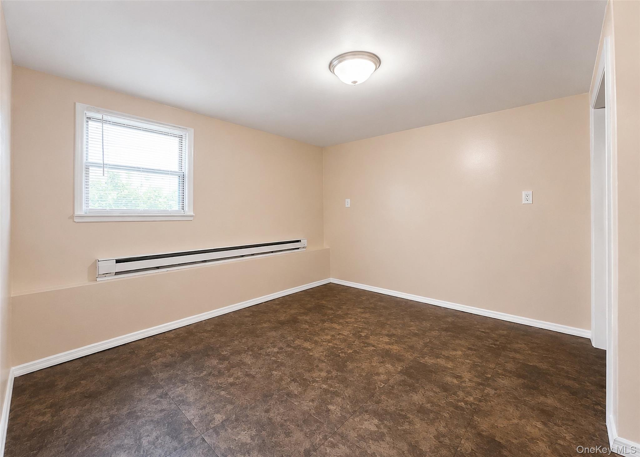 11 Farragut Avenue – For Sale photo 18