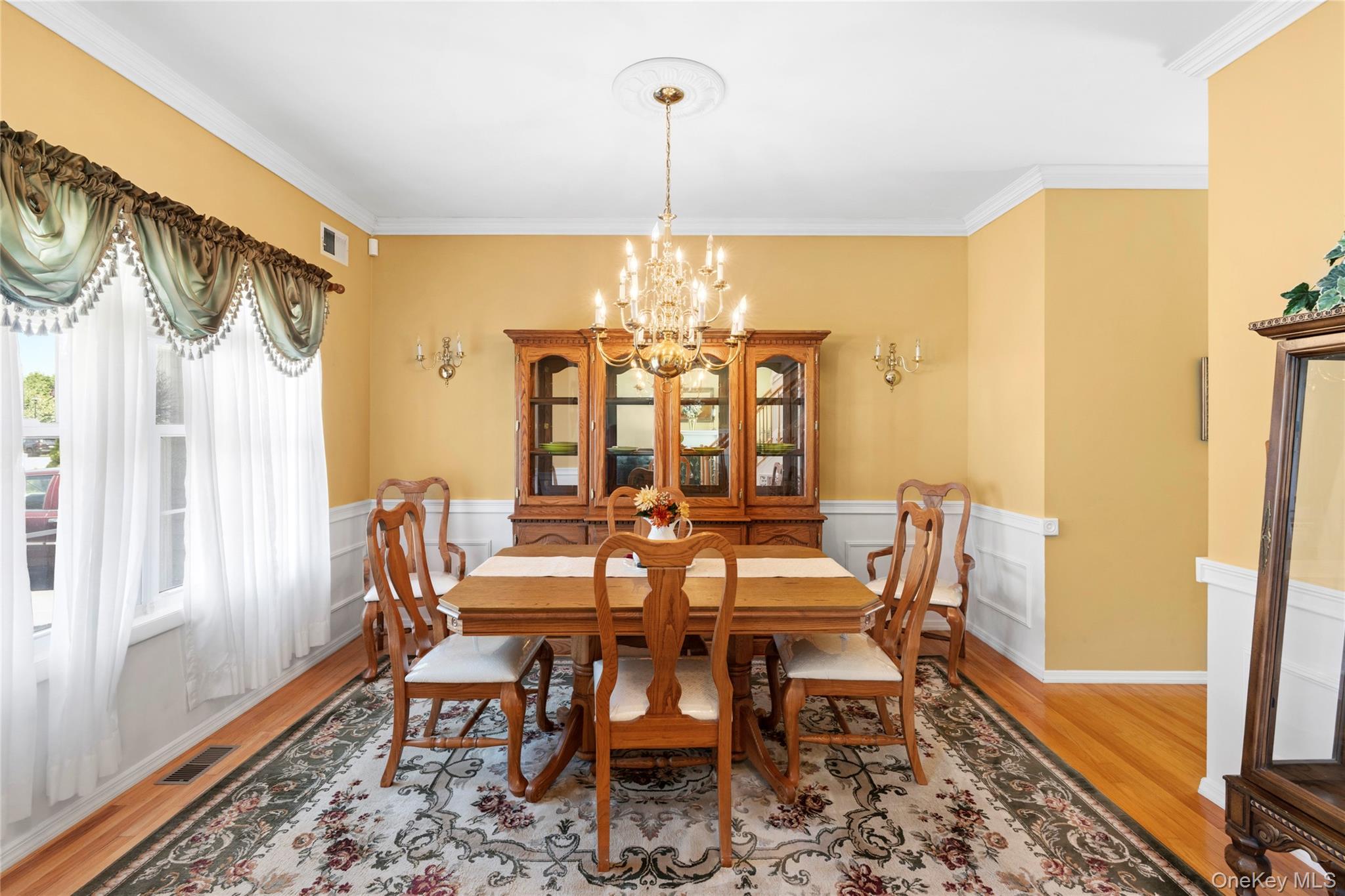 15 Scenicview Crescent – For Sale photo 4