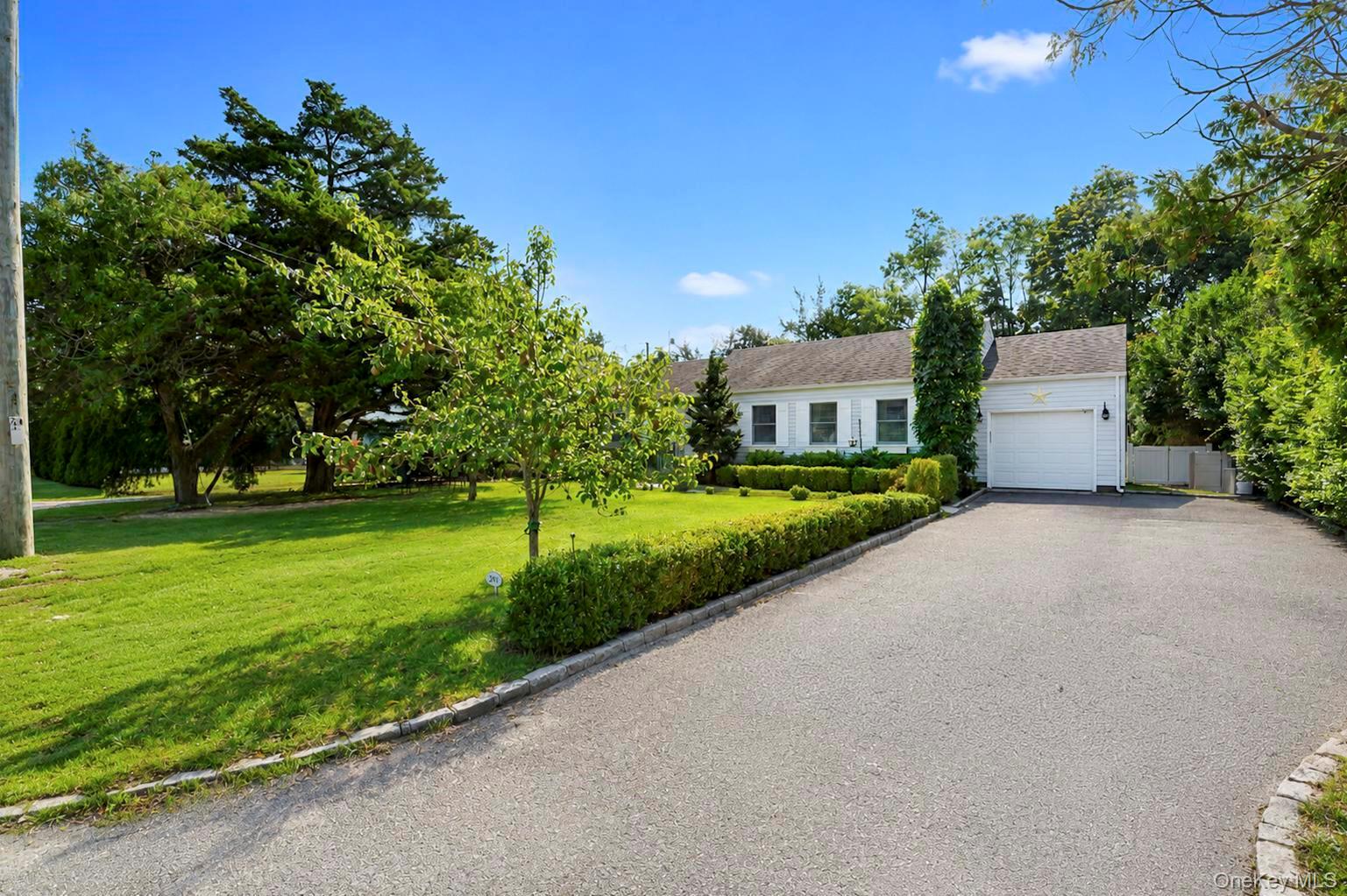 241 Riverside Drive – For Sale photo 3