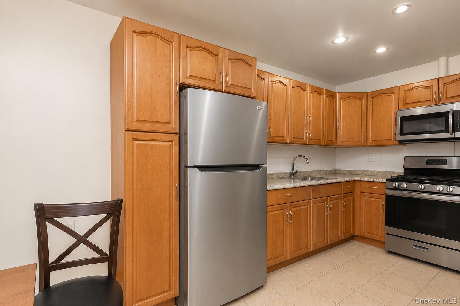 42-02 Layton Street, Unit 202 photo 6