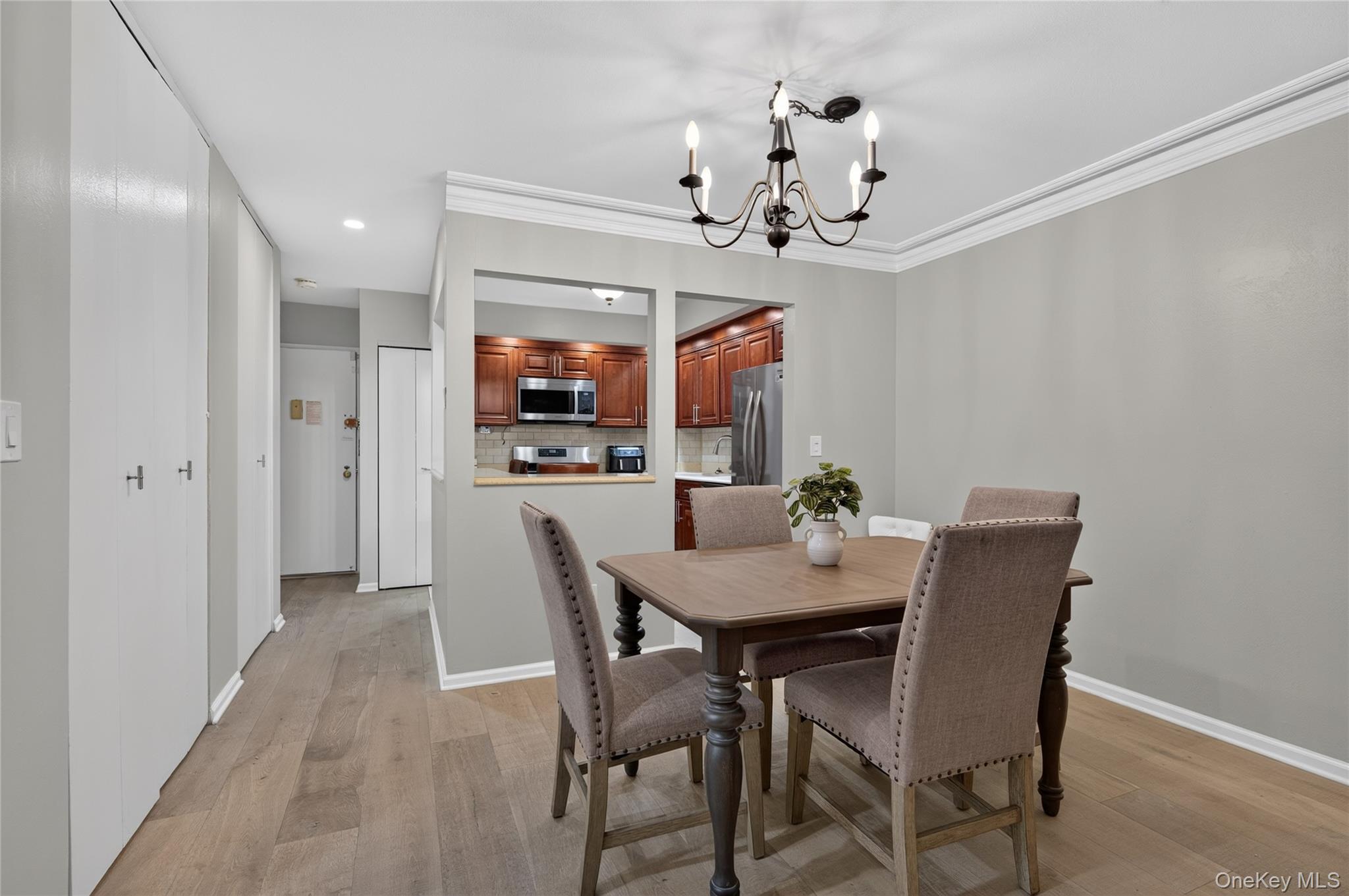 20550 Brian Crescent, Unit 1076 photo 9
