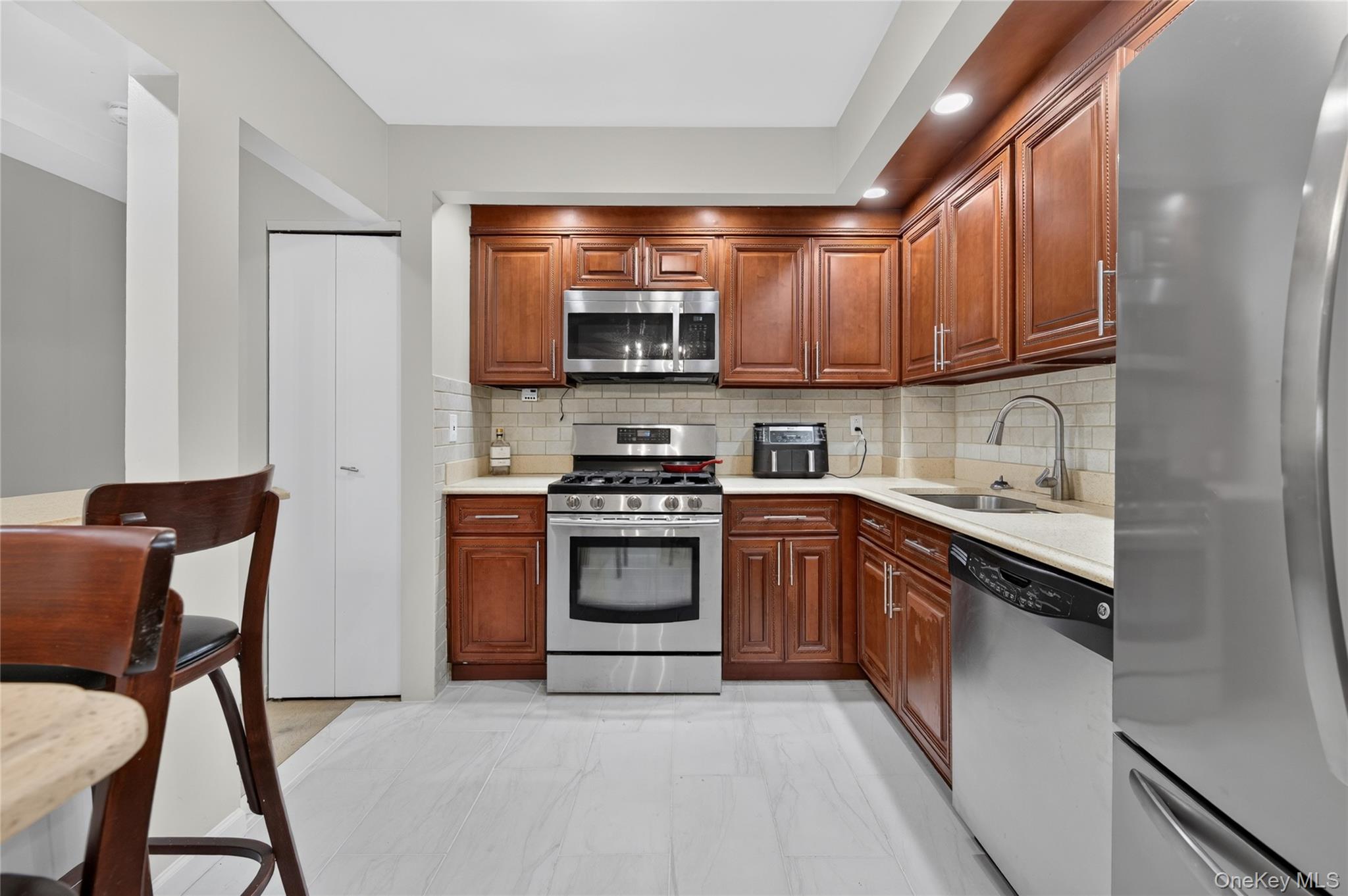 20550 Brian Crescent, Unit 1076 photo 13