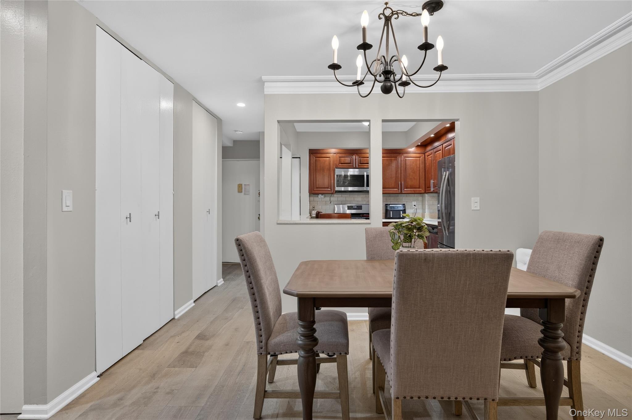 20550 Brian Crescent, Unit 1076 photo 10