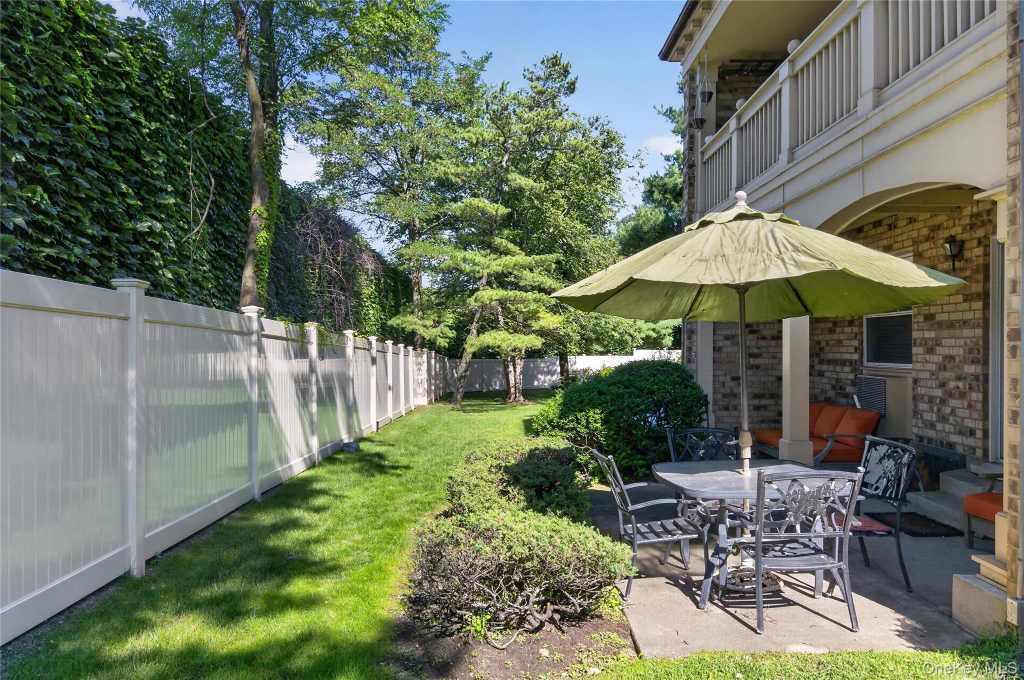 20550 Brian Crescent, Unit 1076 photo 17
