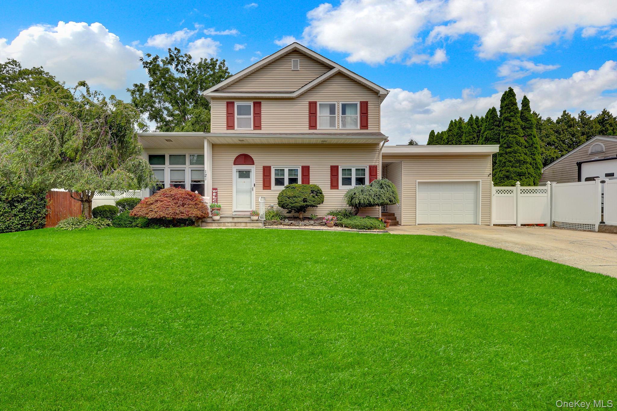 121 Wright Avenue – For Sale photo 3
