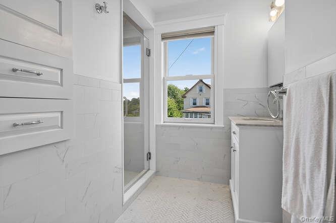 25 Soundview Avenue – For Rent photo 20