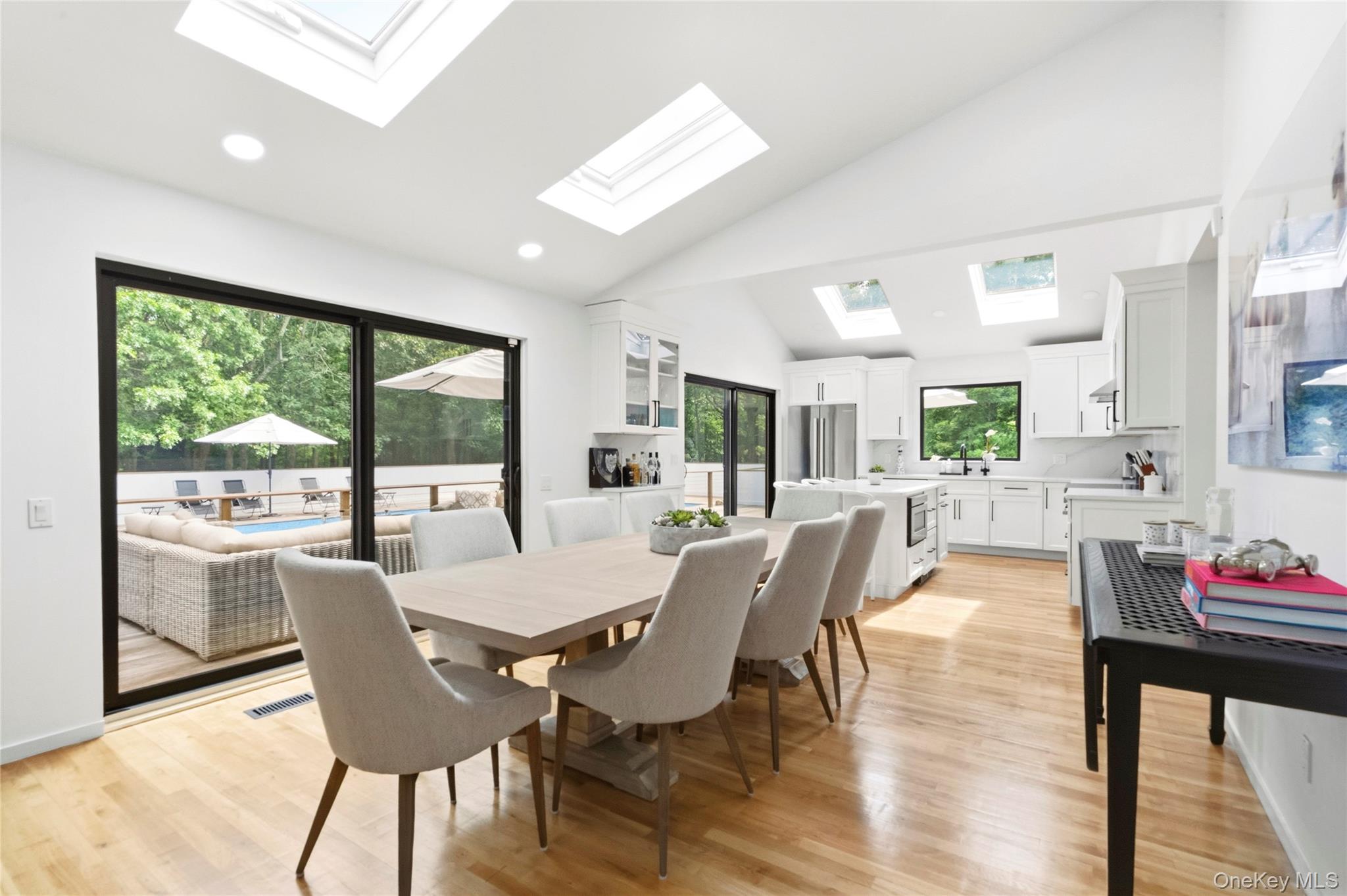 98 Old Farm Road – For Sale photo 5