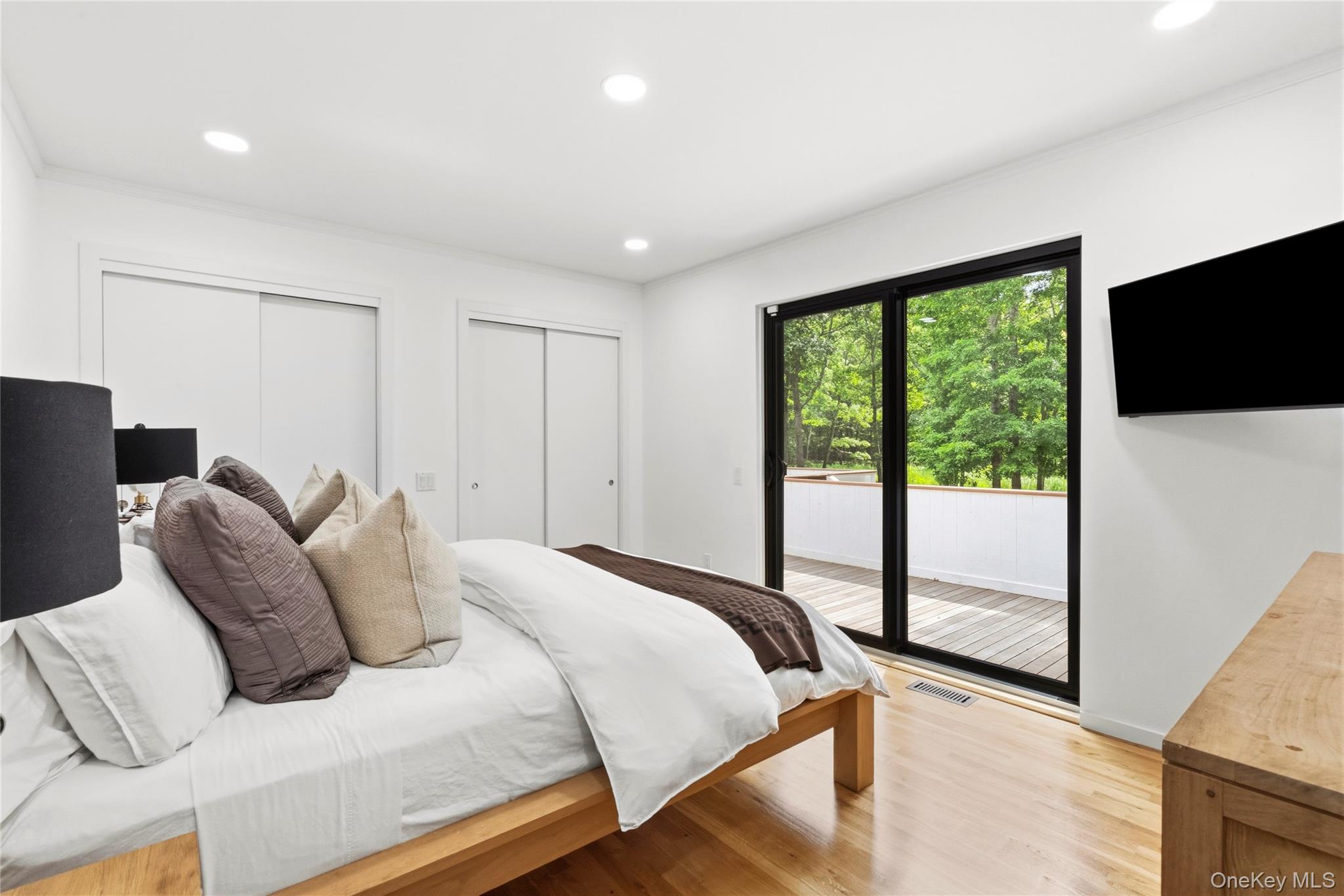 98 Old Farm Road – For Sale photo 8