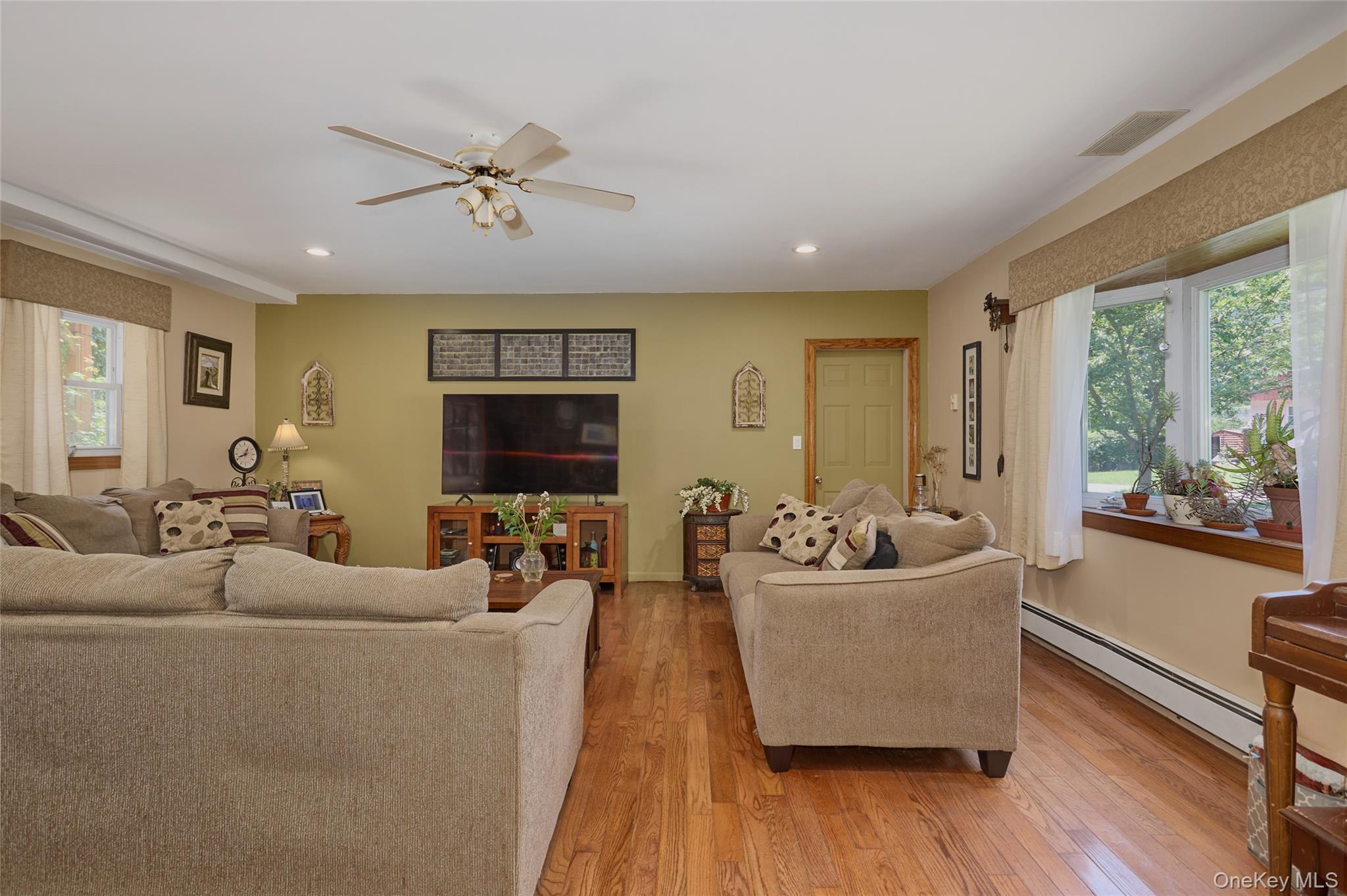 140 Nardin Road – For Sale photo 10