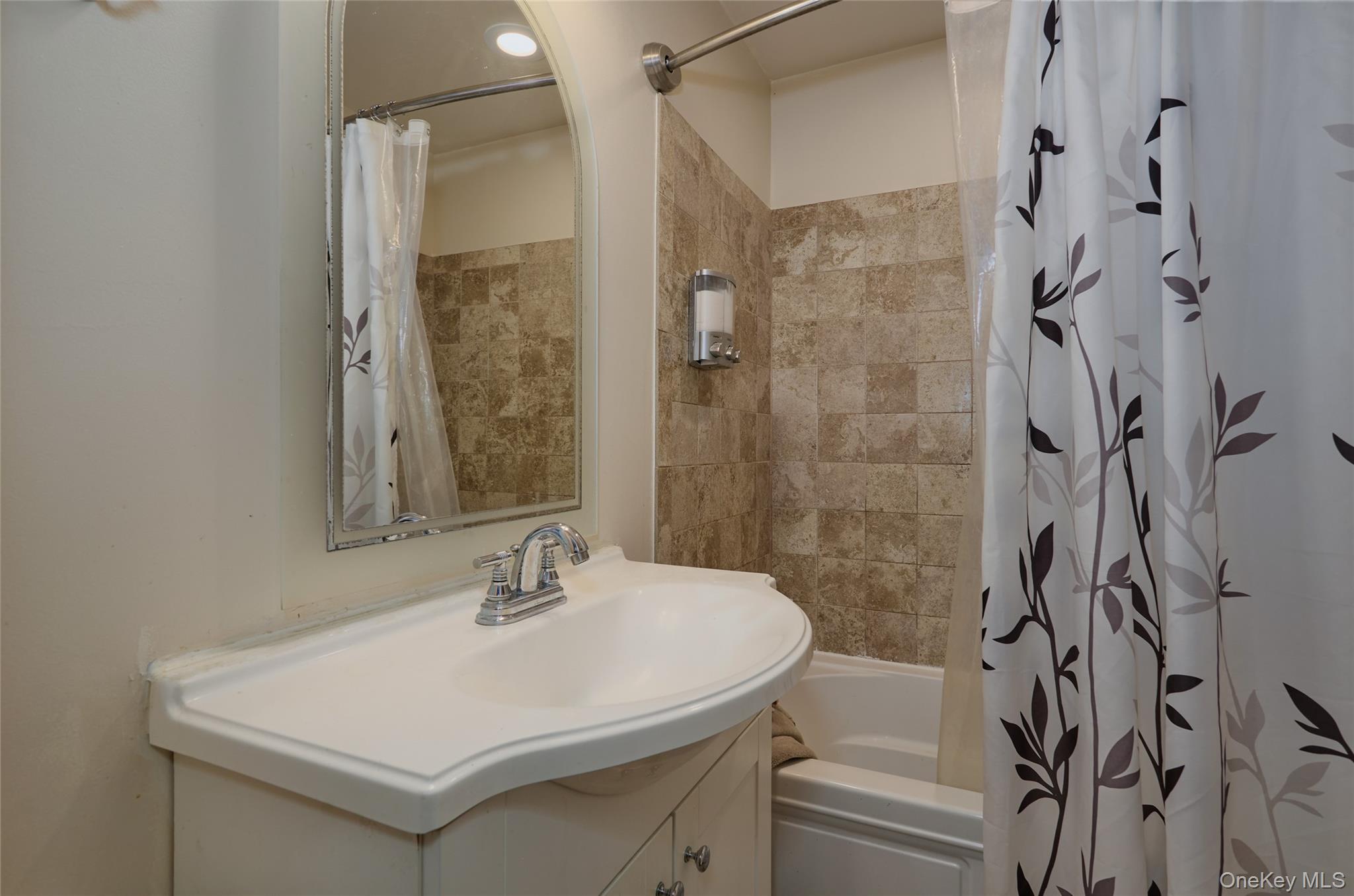140 Nardin Road – For Sale photo 18