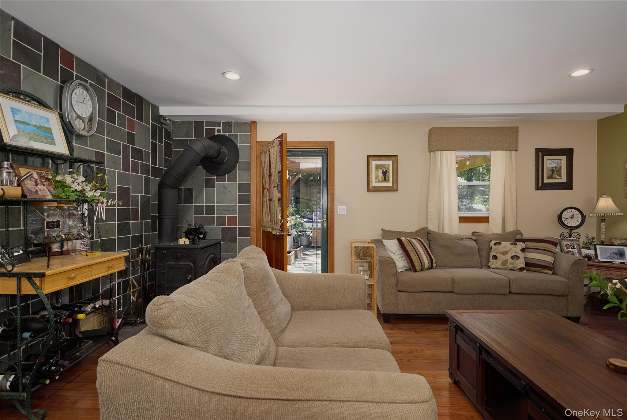 140 Nardin Road – For Sale photo 13