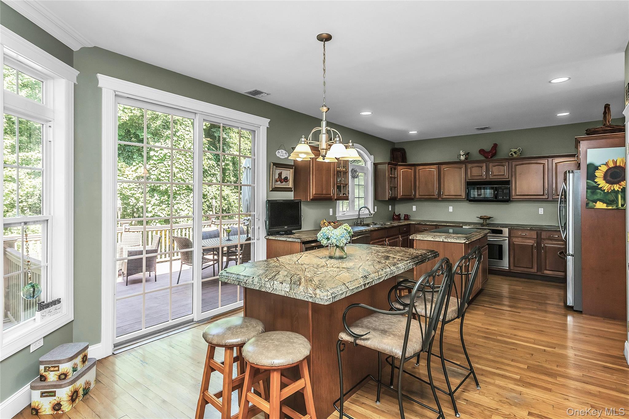 1025 Seawood Drive – For Sale photo 10