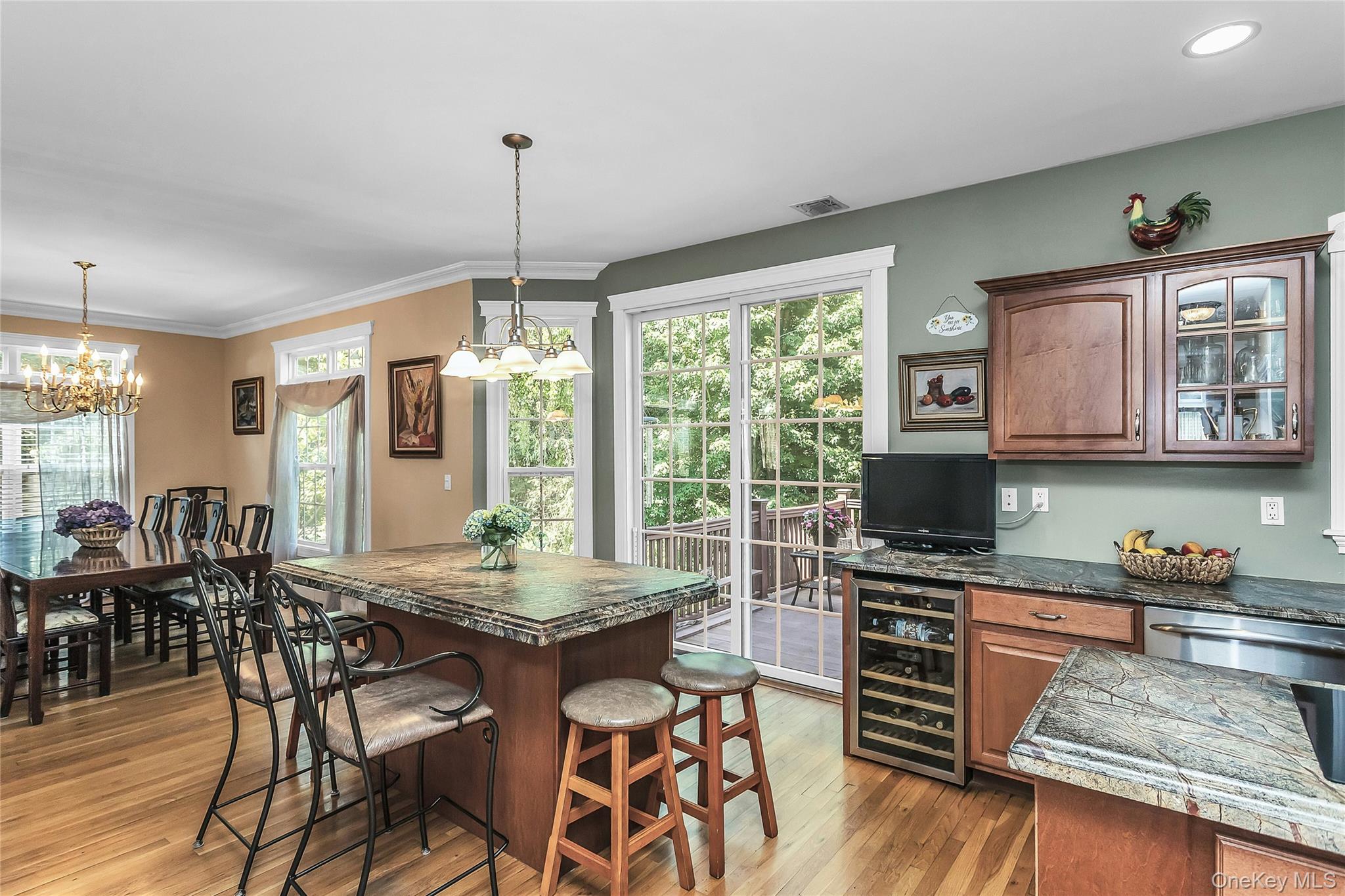 1025 Seawood Drive – For Sale photo 11