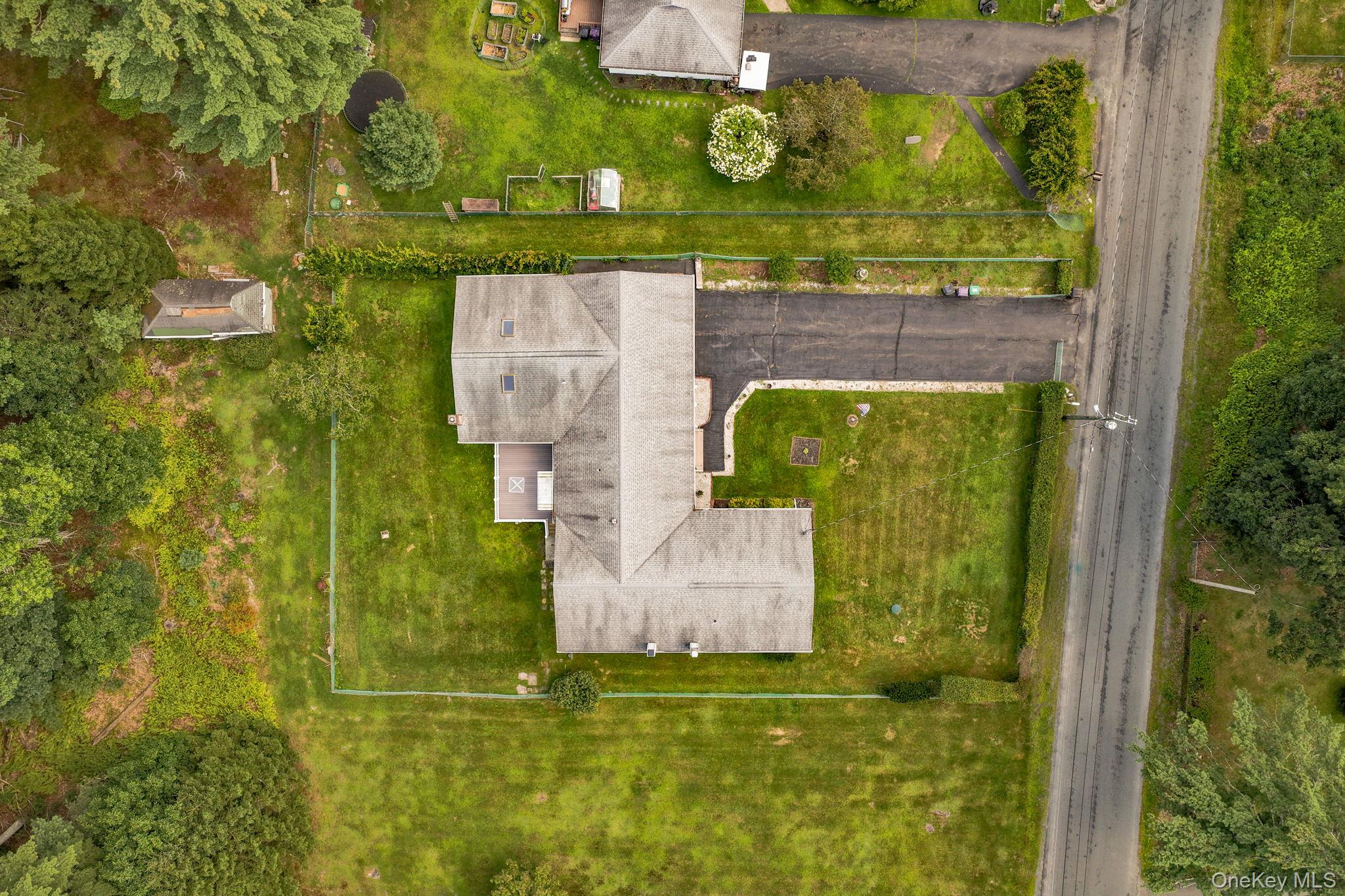 492 White Road – For Sale photo 22
