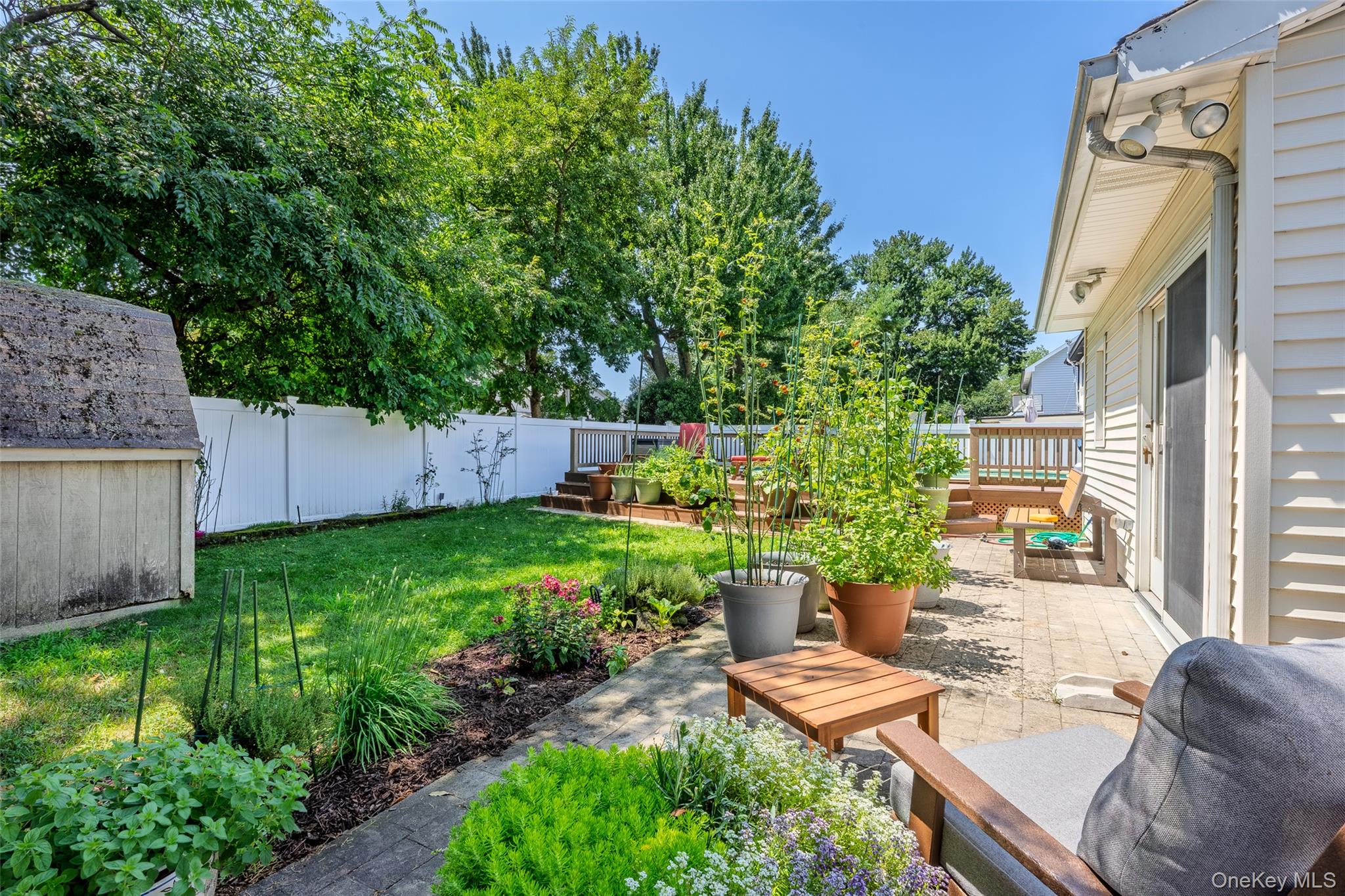 79 Spruce Lane – For Sale photo 35