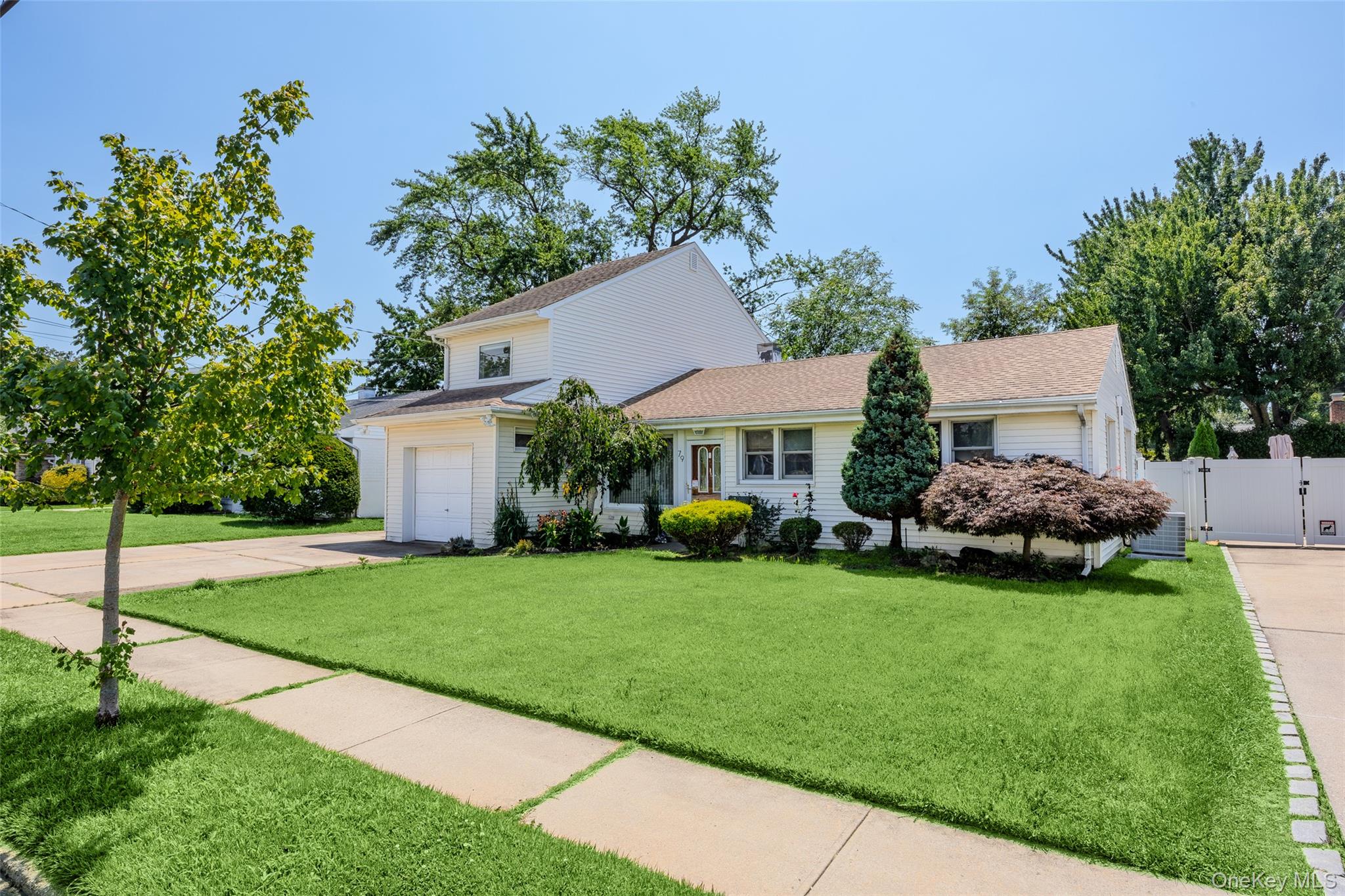 79 Spruce Lane – For Sale photo 7