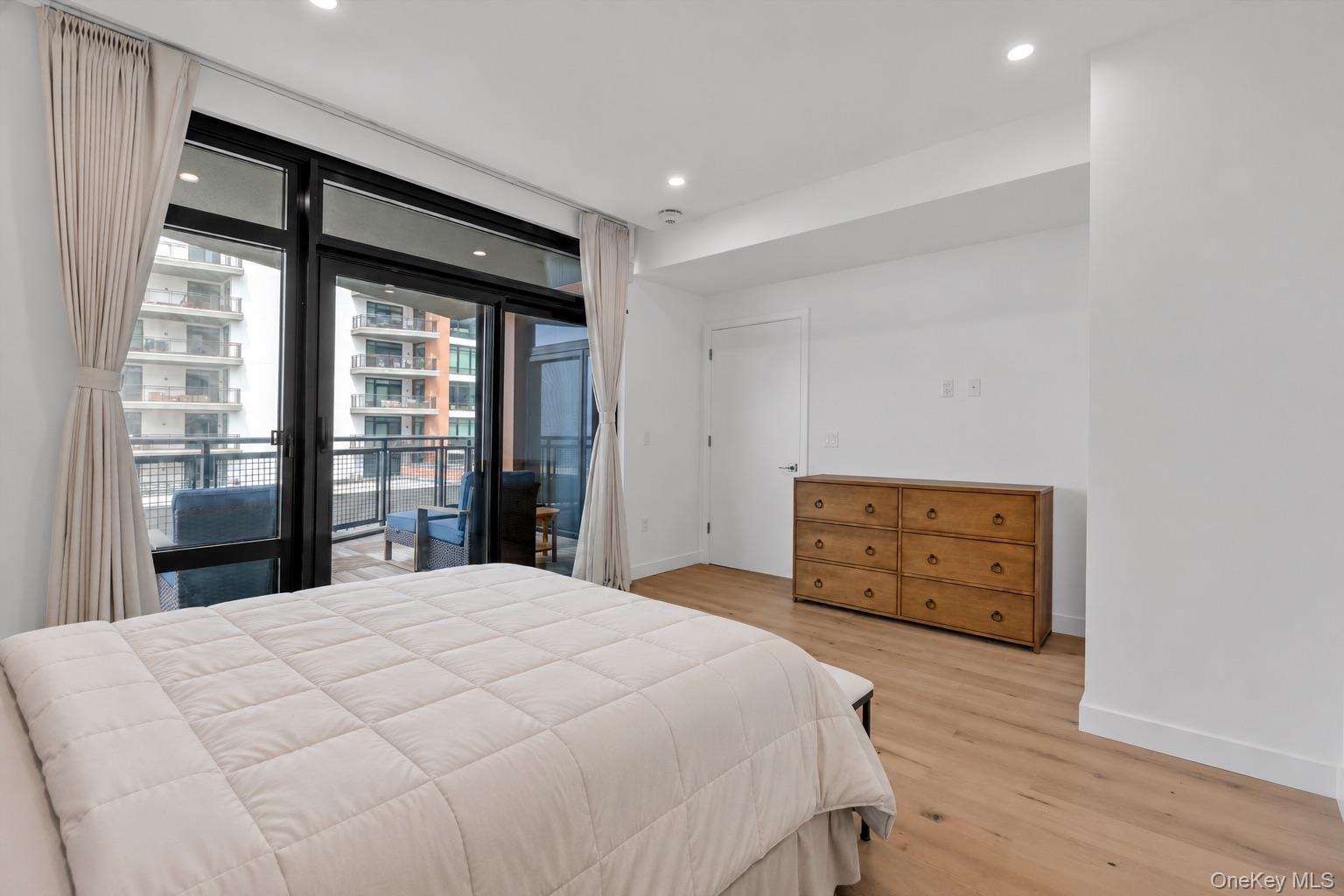 140 Boardwalk, Unit 503B photo 17