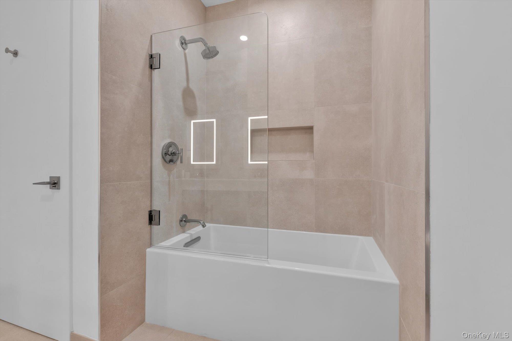 140 Boardwalk, Unit 503B photo 32
