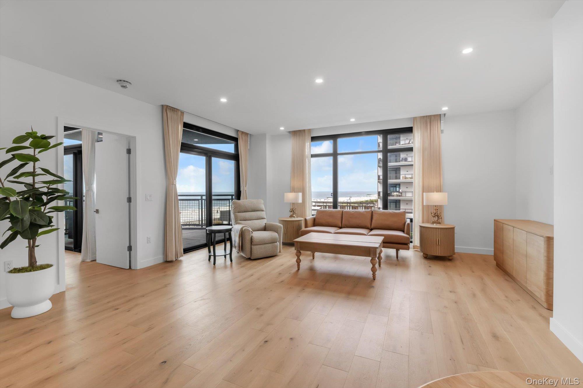 140 Boardwalk, Unit 503B photo 4