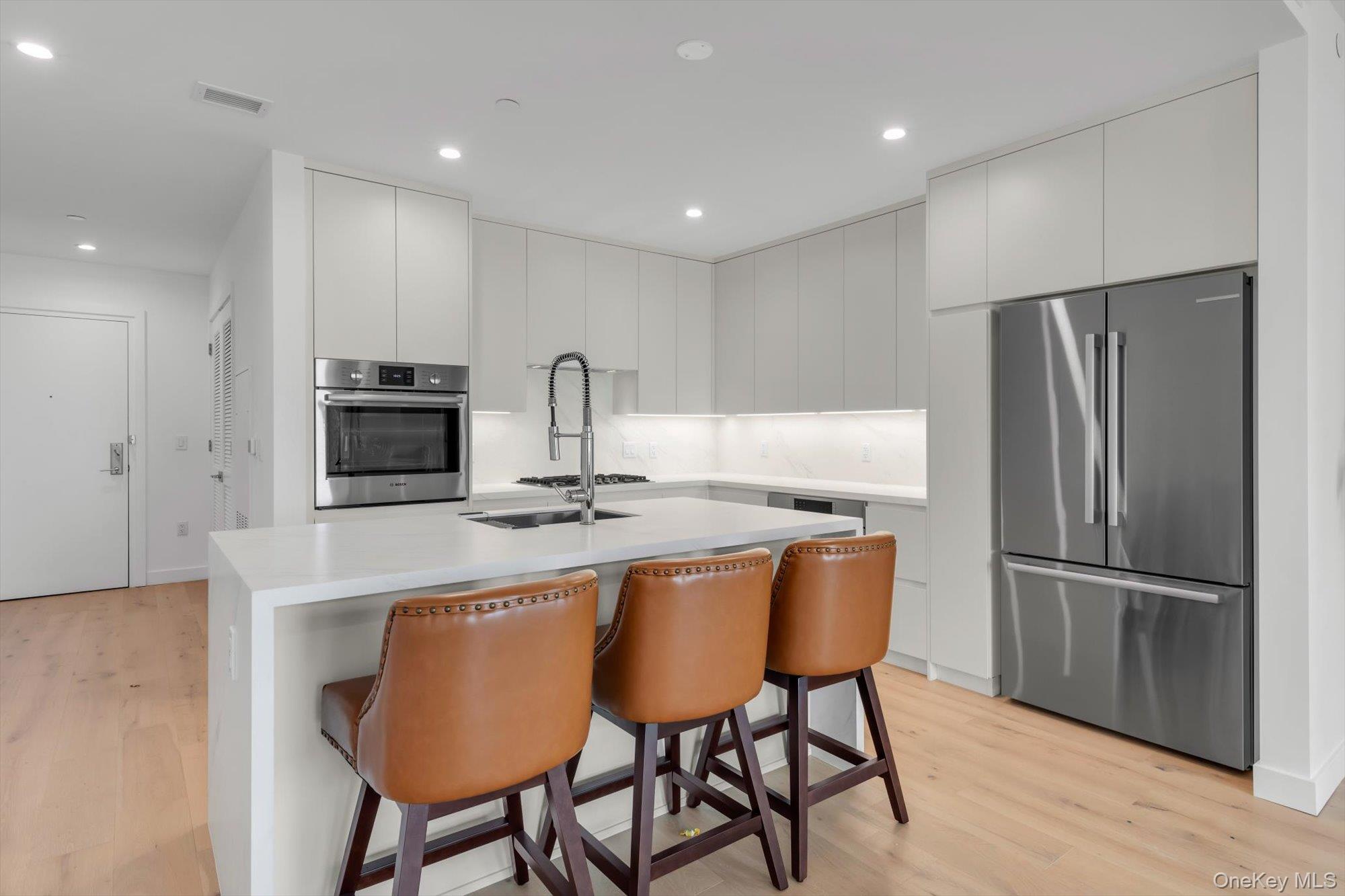 140 Boardwalk, Unit 503B photo 9