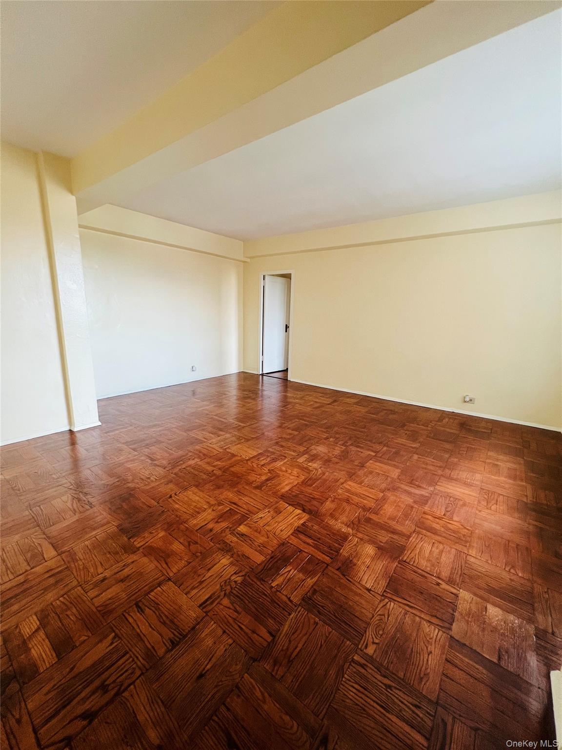 1595 Unionport Road, Unit 11A photo 5