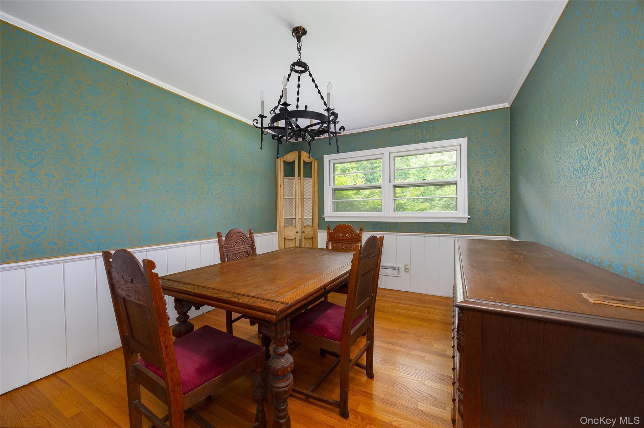 18 Flower Hill Road – For Sale photo 7