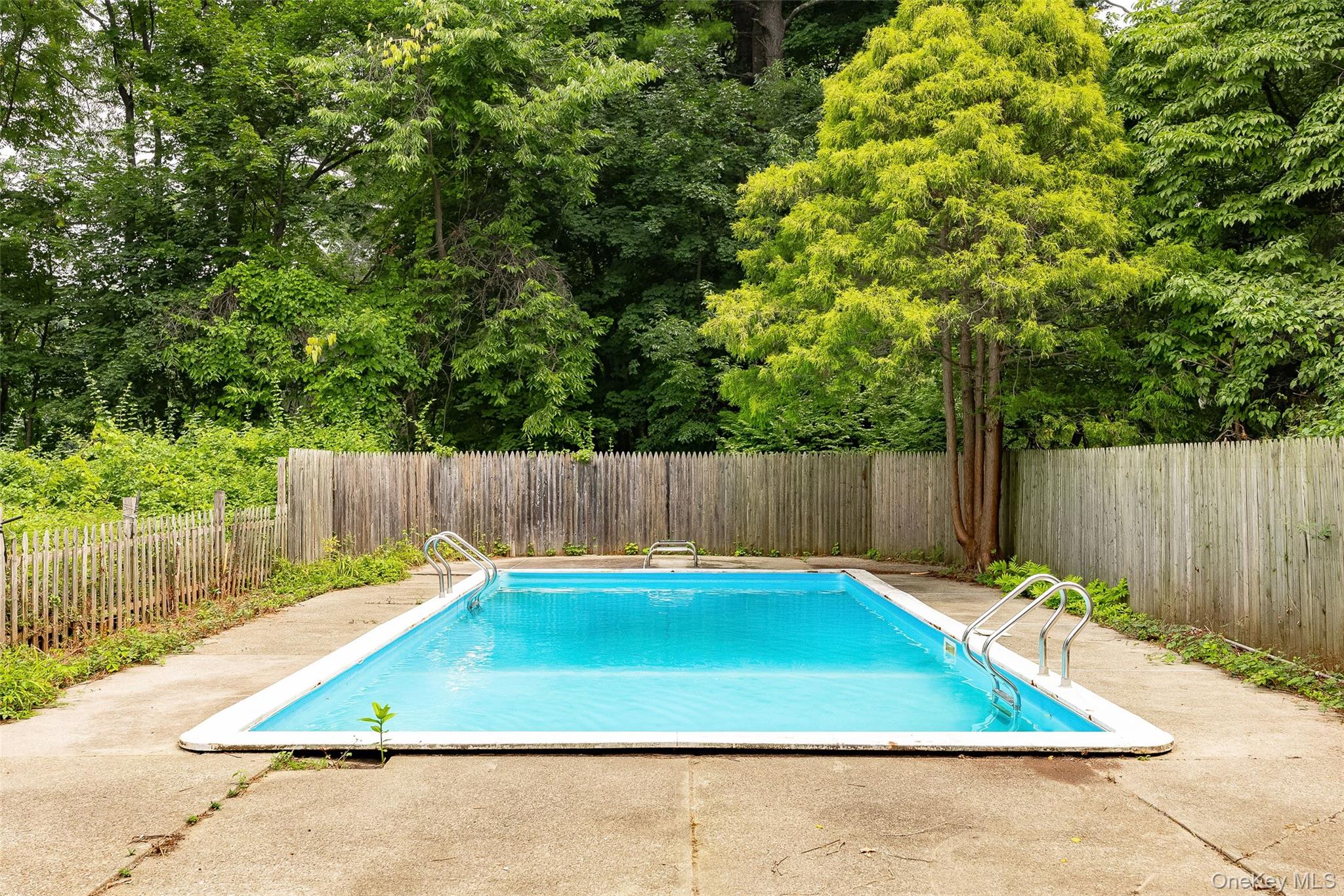 18 Flower Hill Road – For Sale photo 20