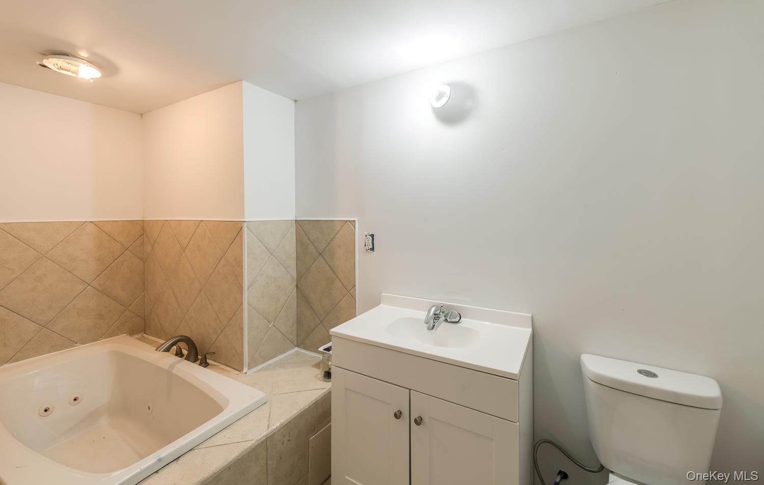 10 Lakeview Court – For Sale photo 21