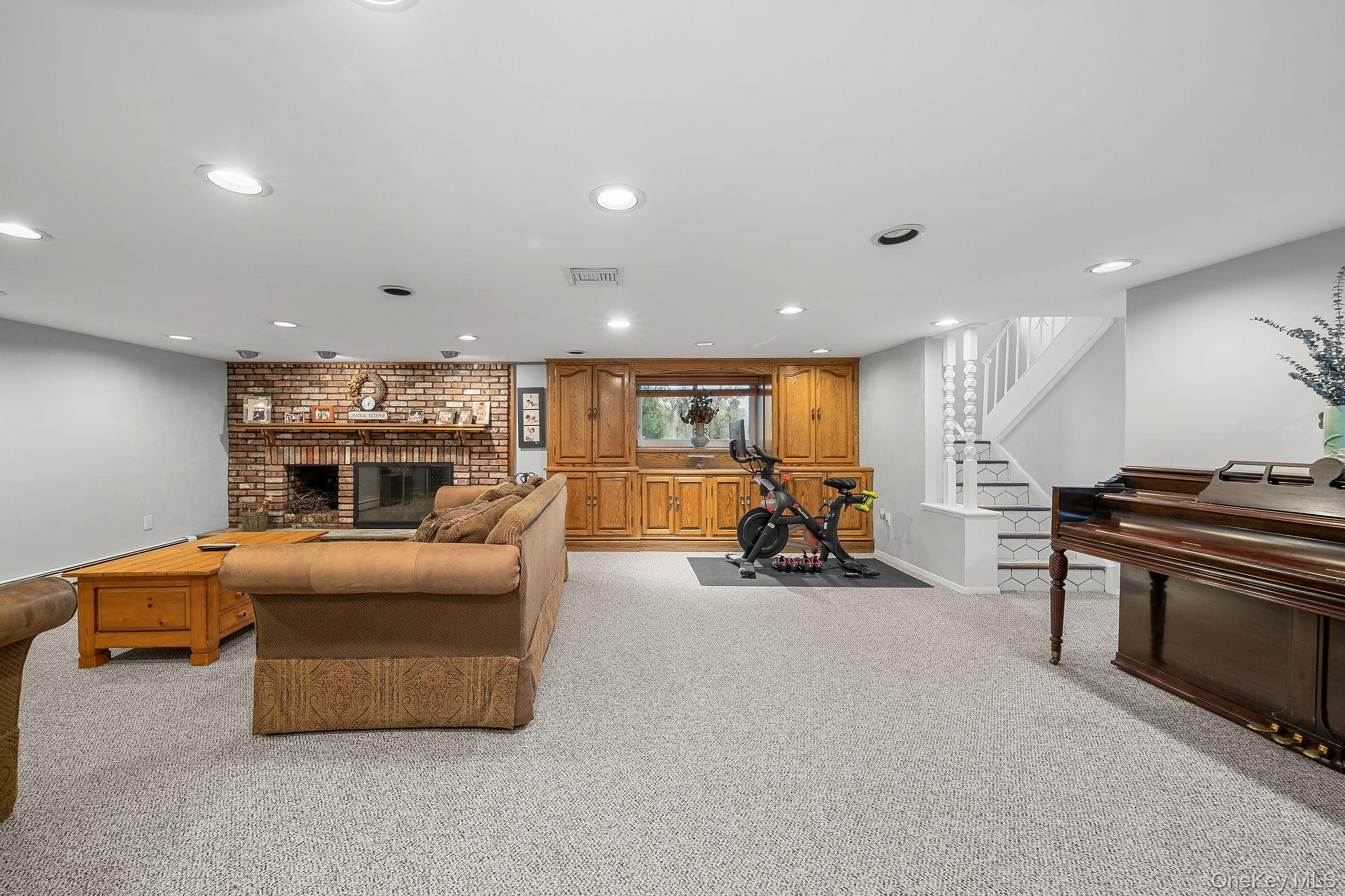 1 Cortland Avenue – For Sale photo 21