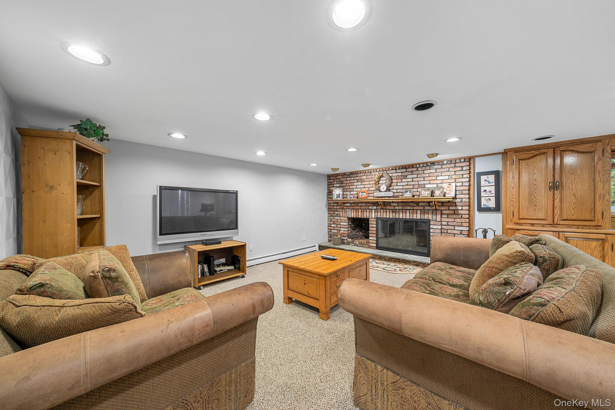 1 Cortland Avenue – For Sale photo 20