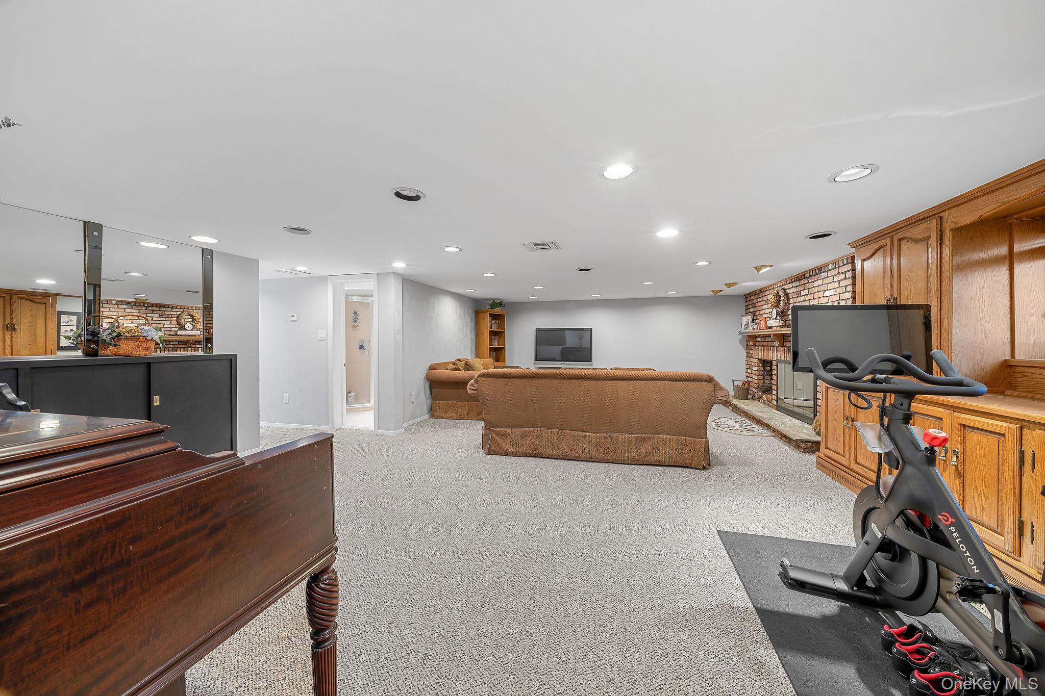 1 Cortland Avenue – For Sale photo 19