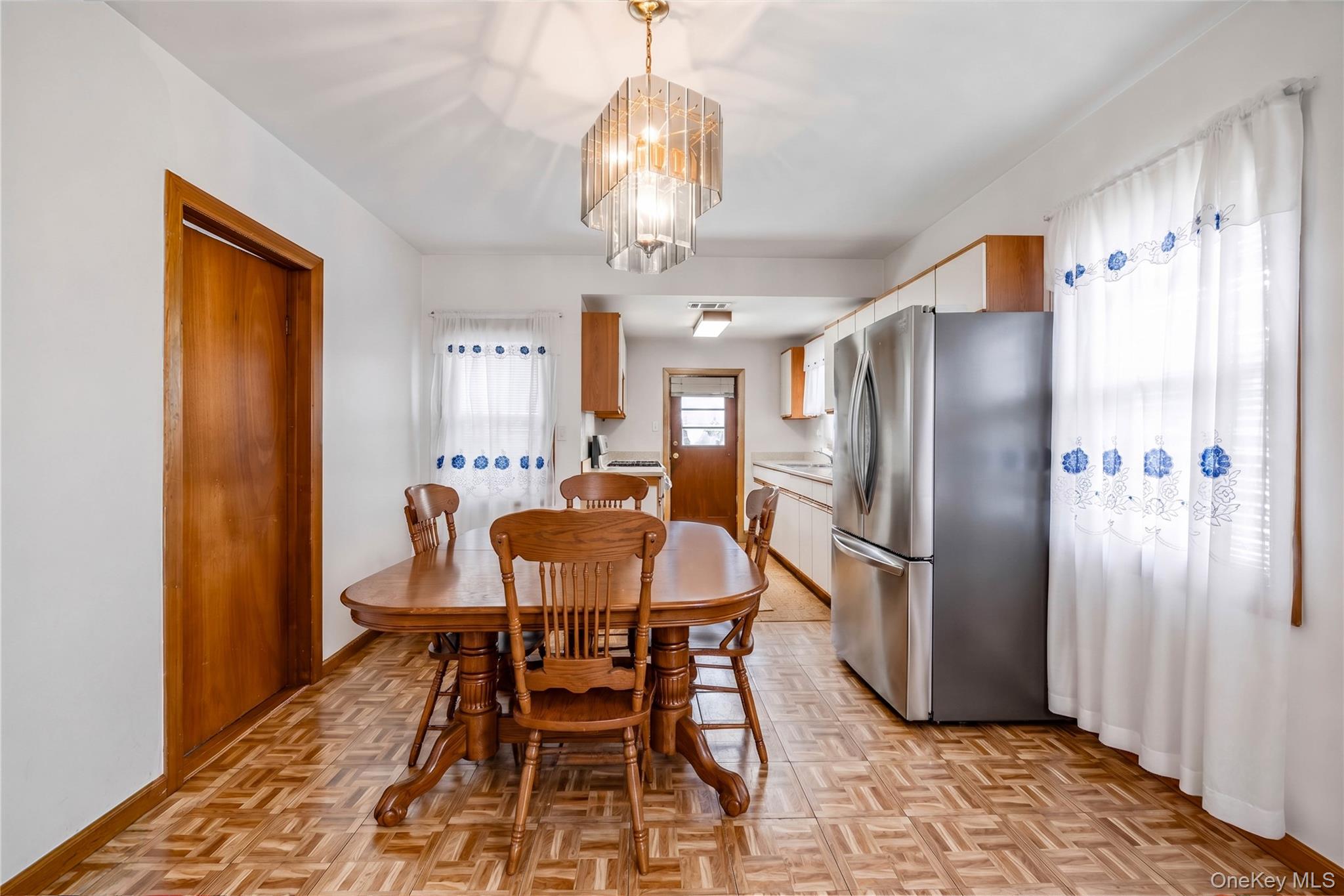 1360 News Avenue – For Sale photo 4