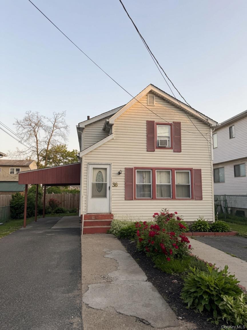 36 Division Avenue – For Sale