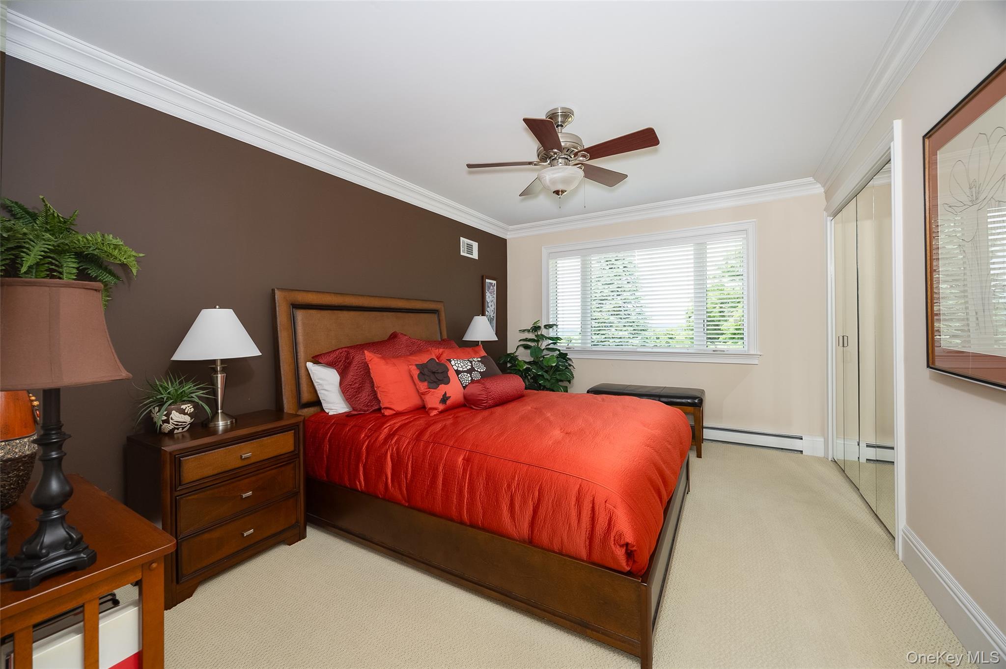11 Potters Lane – For Sale photo 23