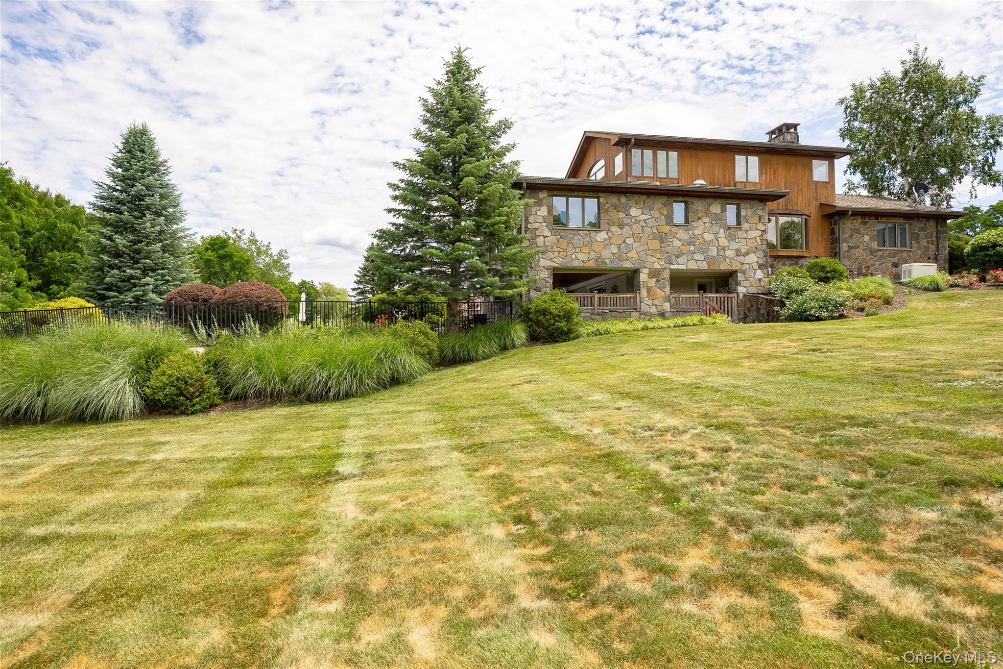11 Potters Lane – For Sale photo 46