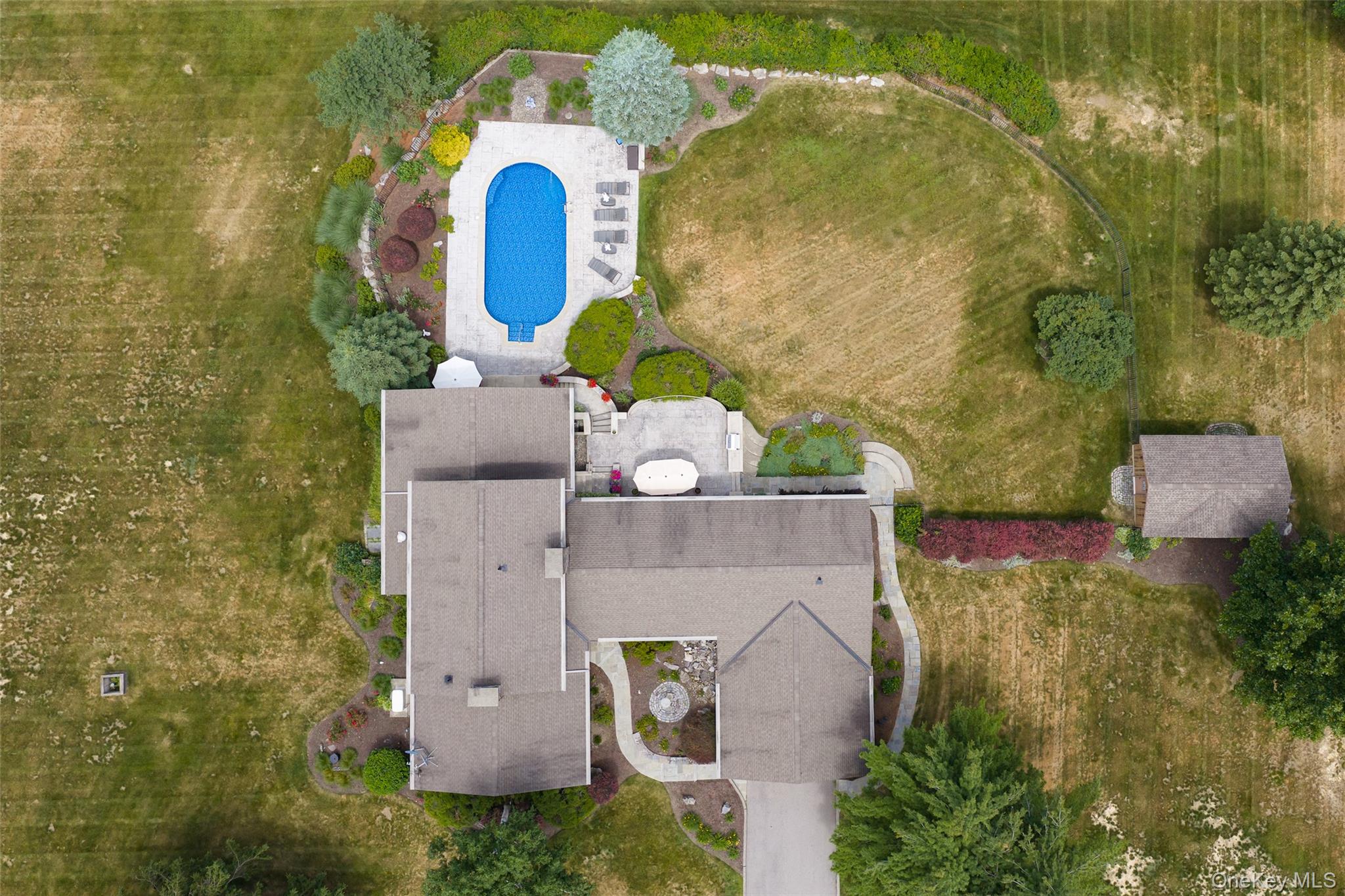 11 Potters Lane – For Sale photo 6