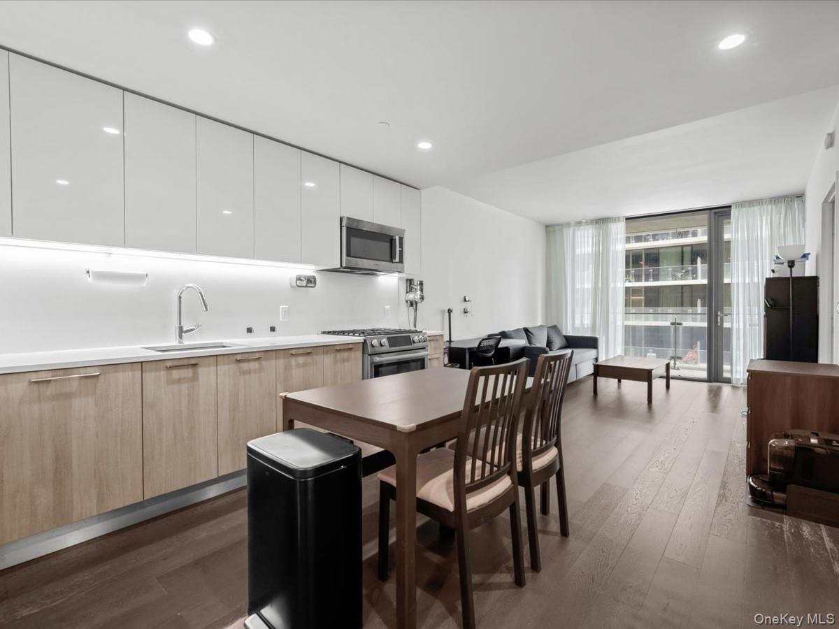 13103 40th Road, Unit 11D photo 6