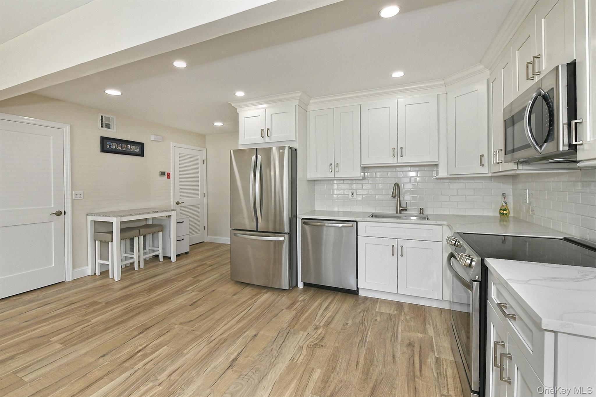 20 Laurel Avenue, Unit 3 photo 15