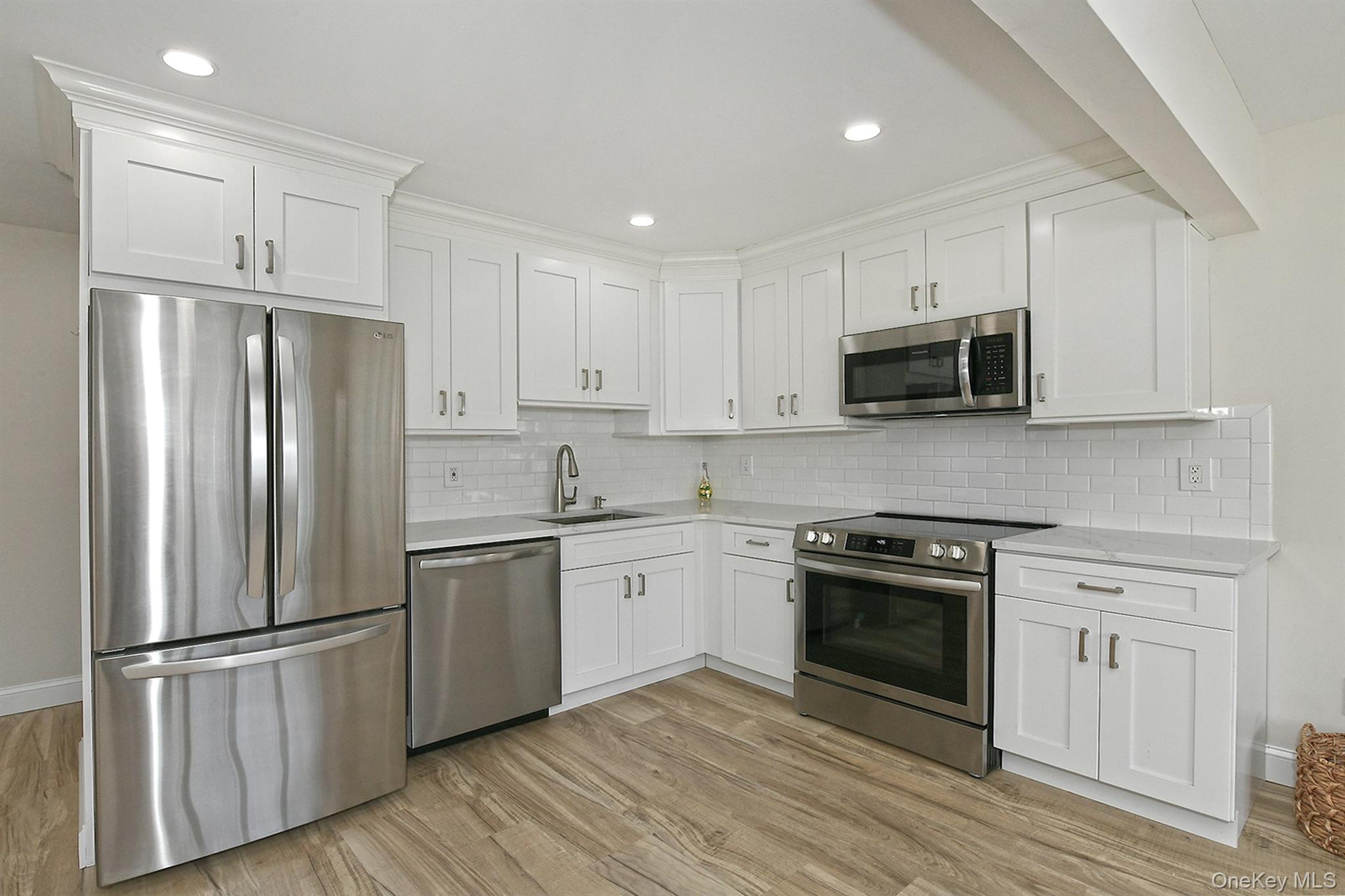 20 Laurel Avenue, Unit 3 photo 8