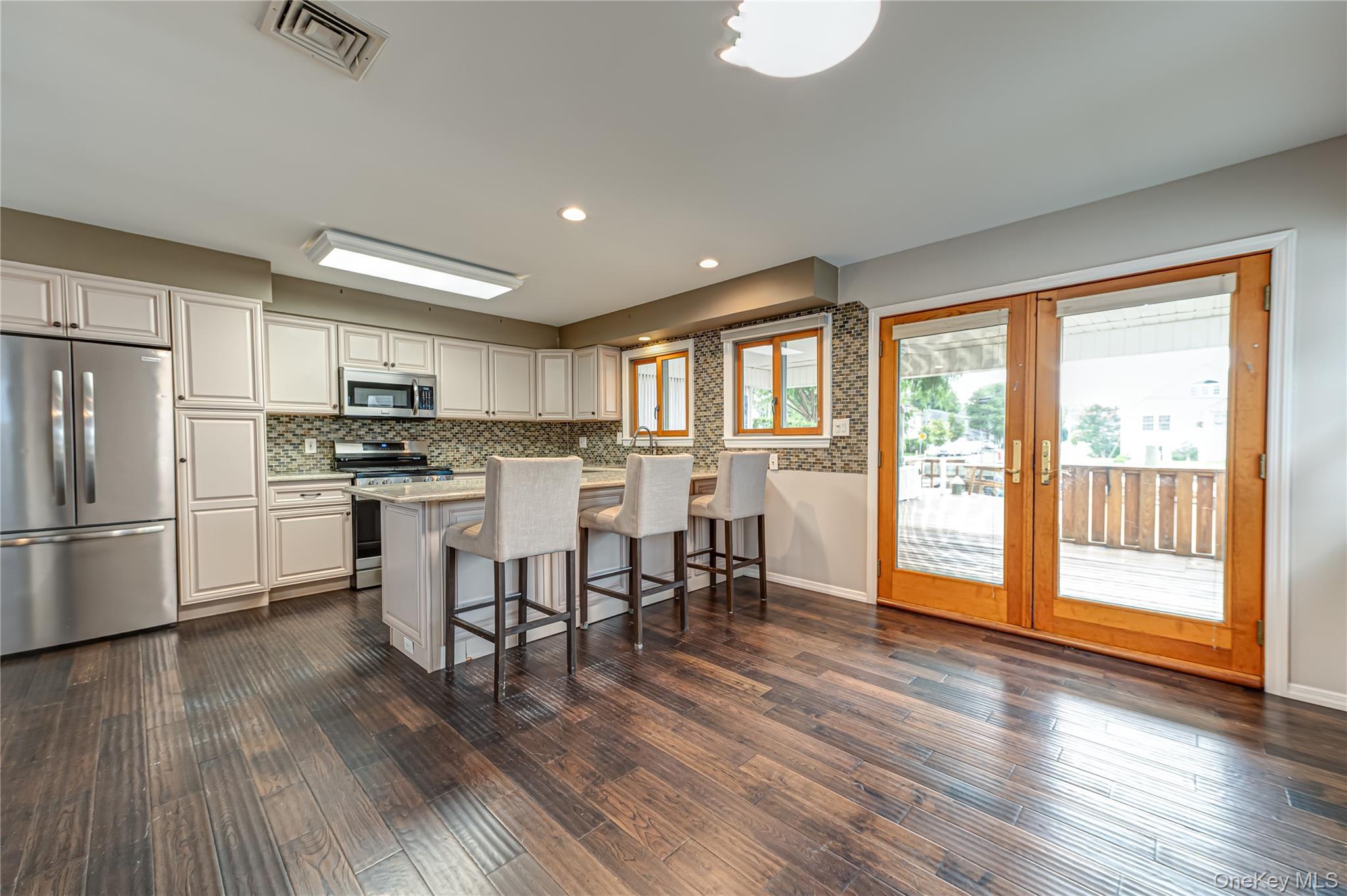 15 West Boulevard – For Sale photo 8
