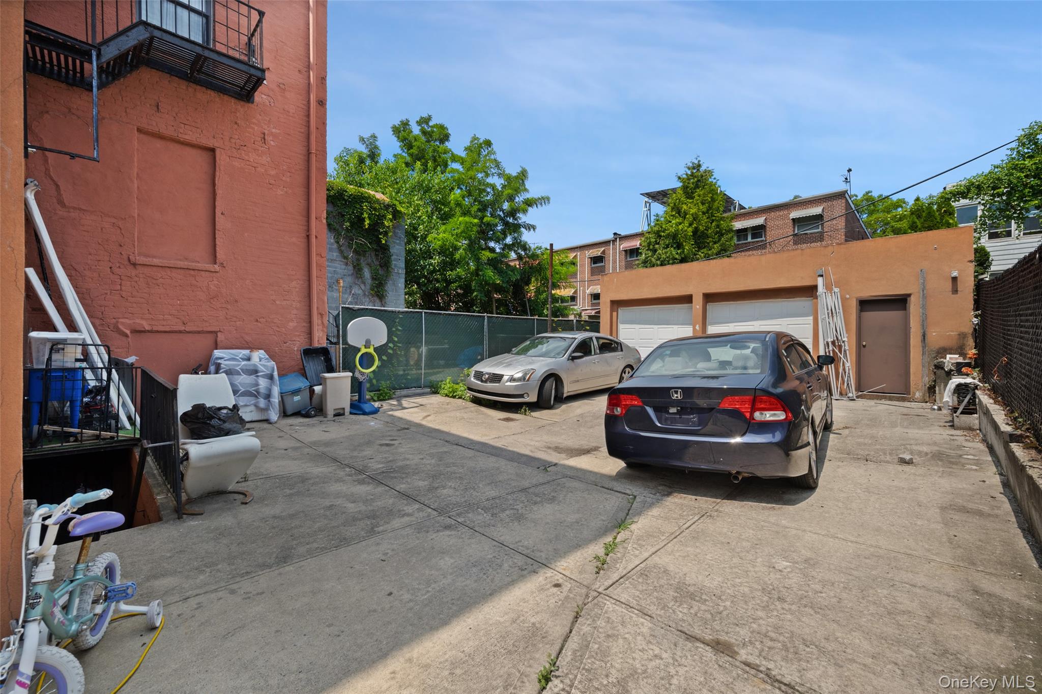 825 E 224th Street, Unit 2 photo 15