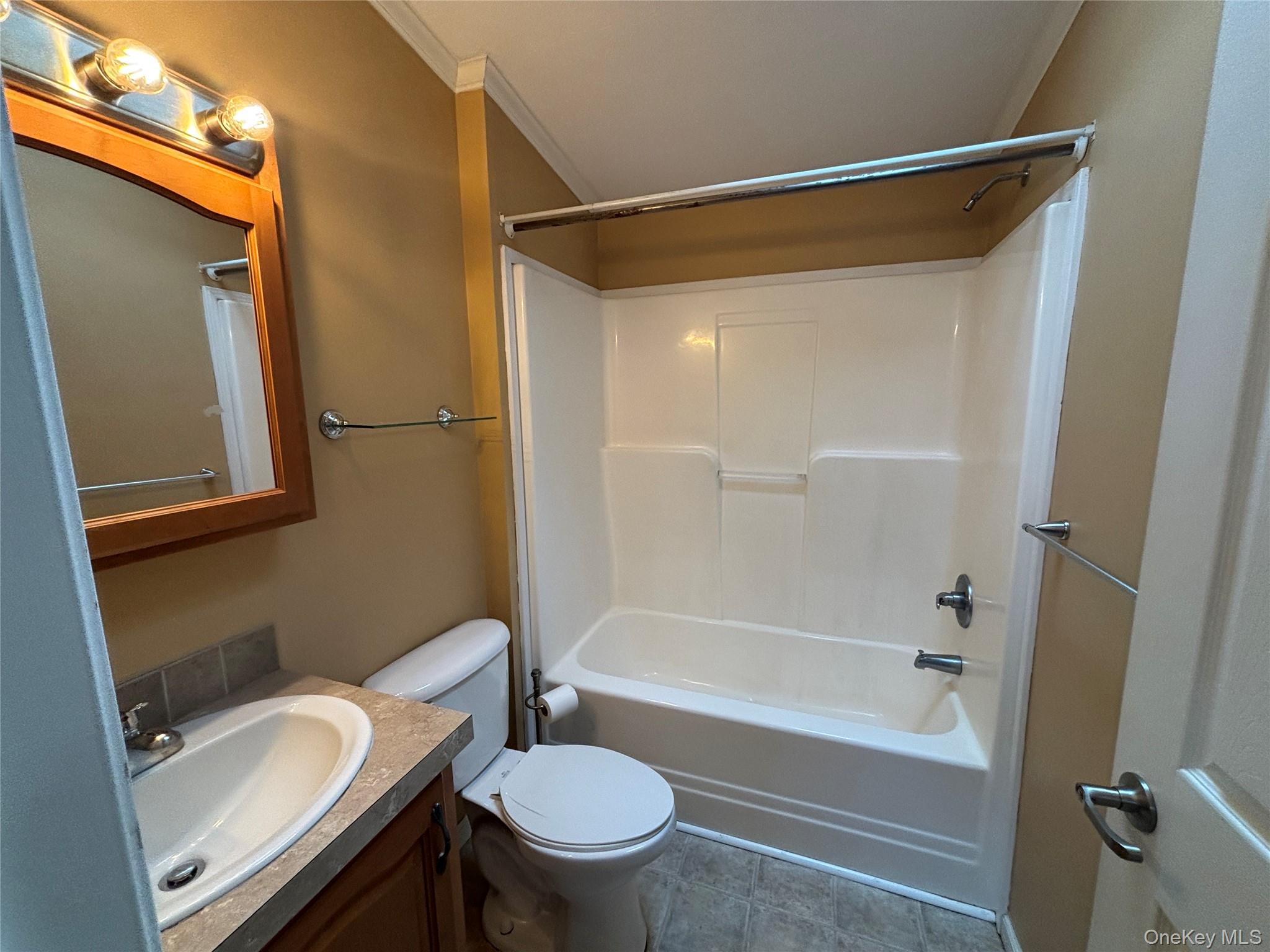 1661 Old Country Road, Unit 84 photo 23