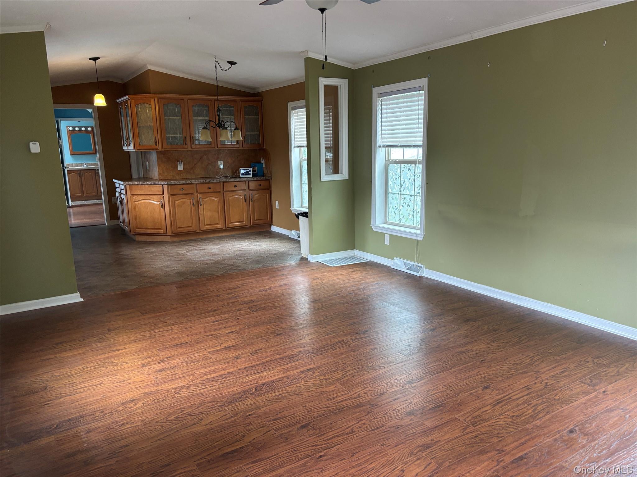 1661 Old Country Road, Unit 84 photo 3
