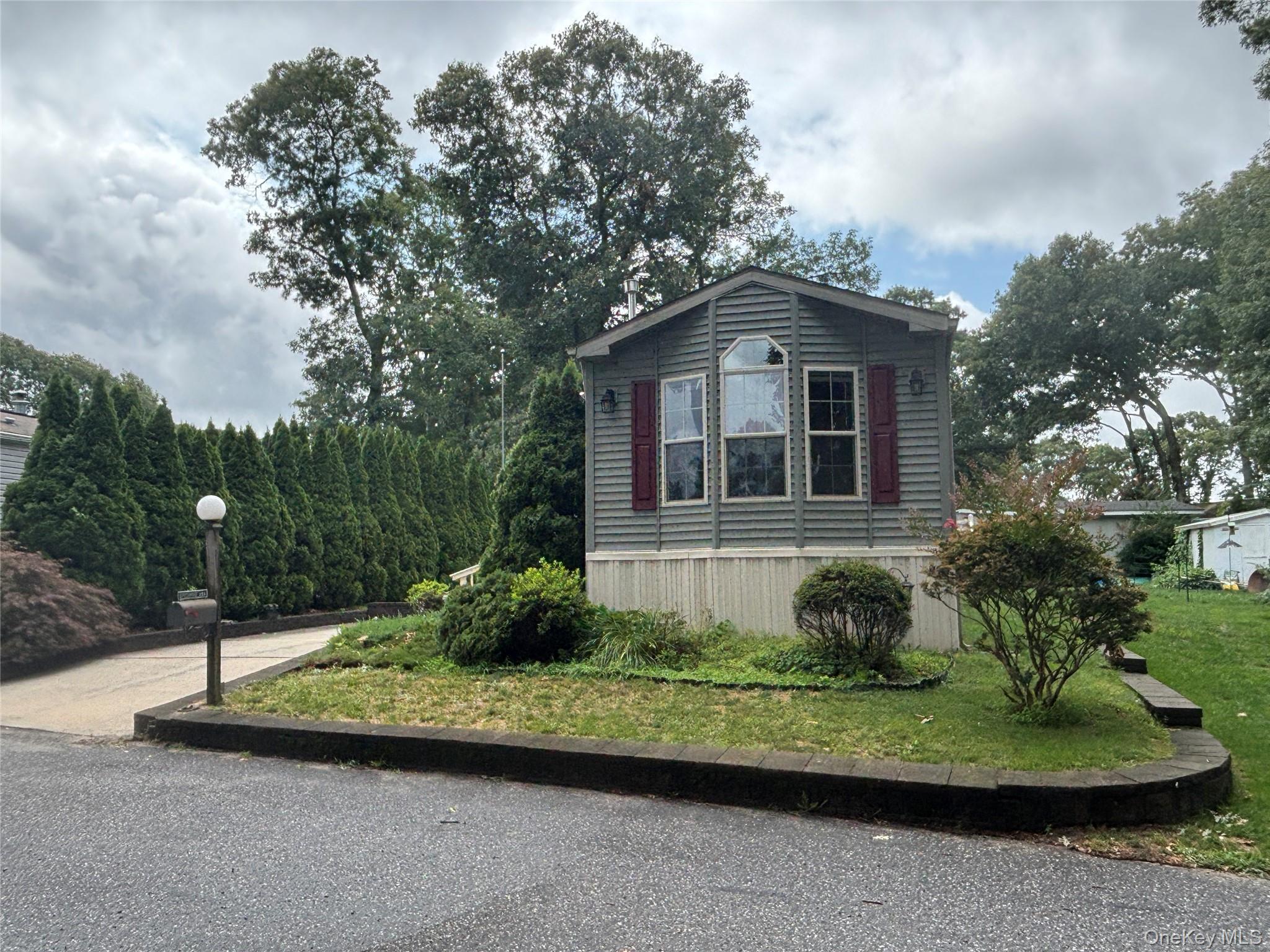 1661 Old Country Road, Unit 84 photo 4