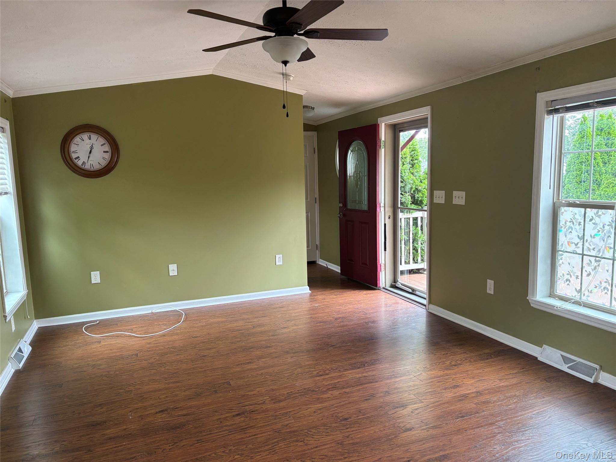 1661 Old Country Road, Unit 84 photo 11